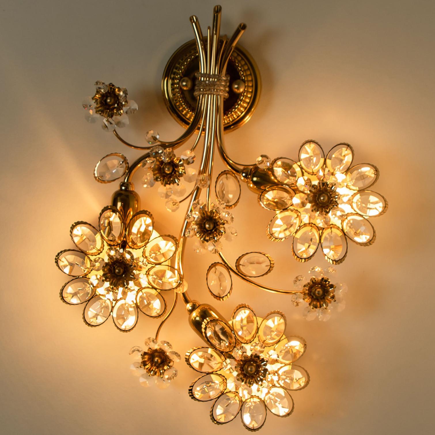 20th Century Flower Crystal and Brass Wall Sconce by Palwa, 1960s, Germany For Sale
