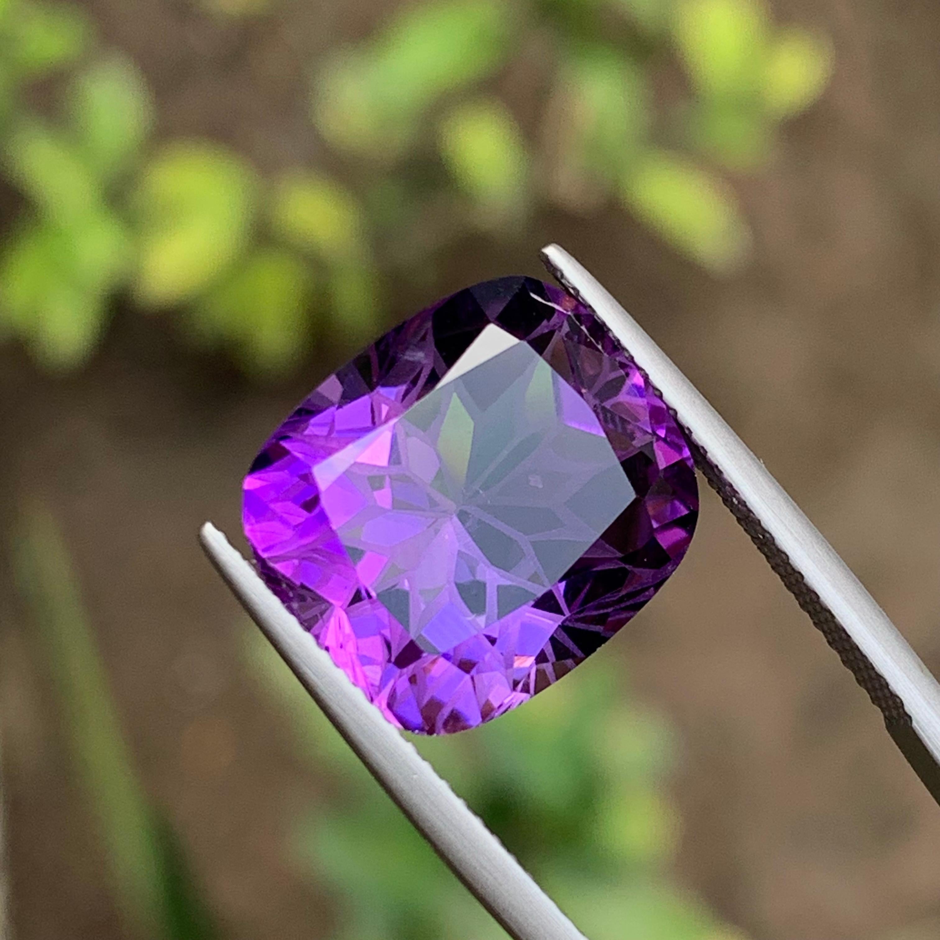 Antique Cushion Cut Flower Cut Purple Natural Amethyst Pendant Loose Gemstone 10.90 Ct for Jewelry For Sale