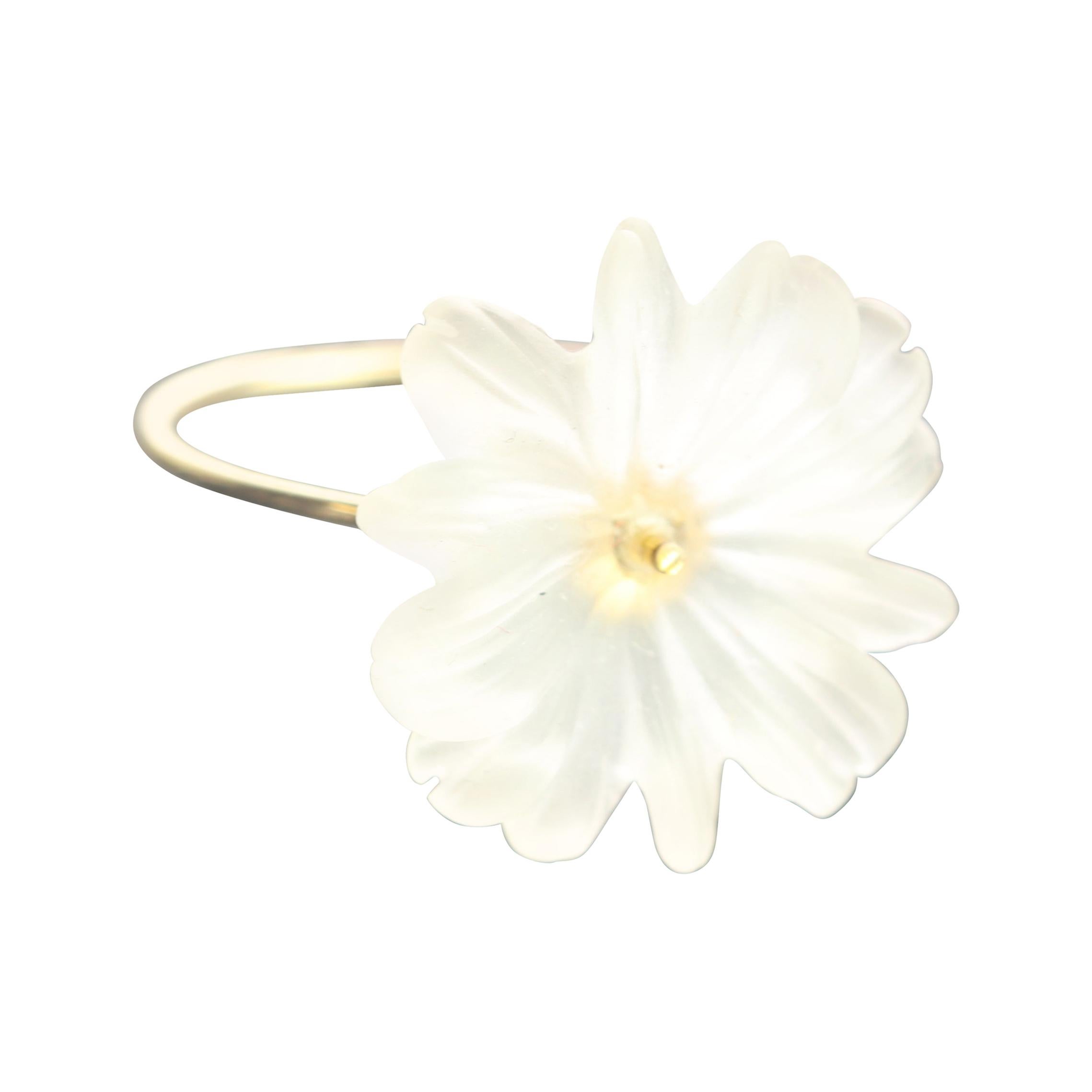 Flower Daisy Rock Crystal Carved 18 Karat Yellow Gold Handmade Italian Ring For Sale