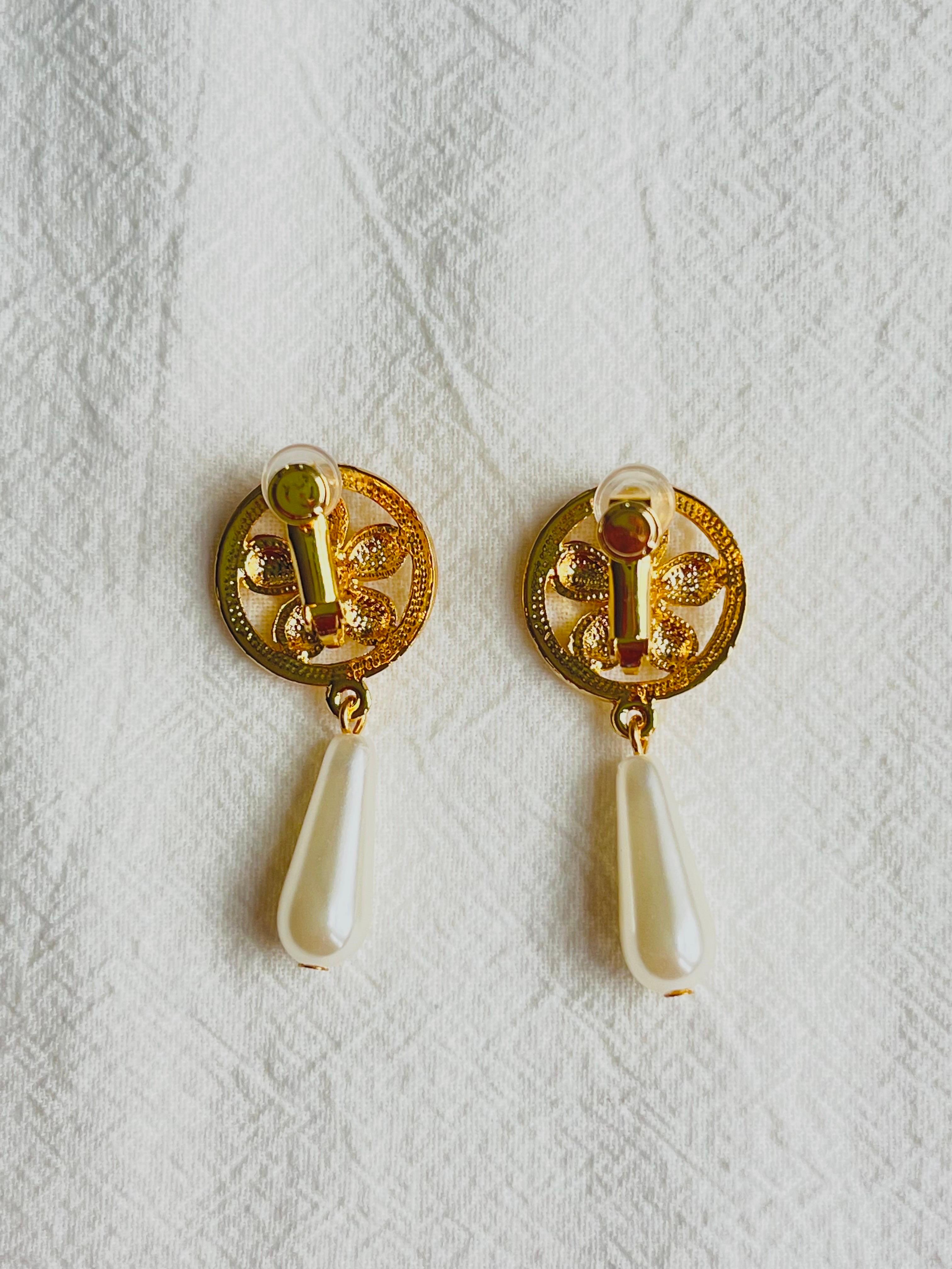 Flower Daisy Round Openwork Long Water Drop White Pearl Gold Clip On Earrings 3