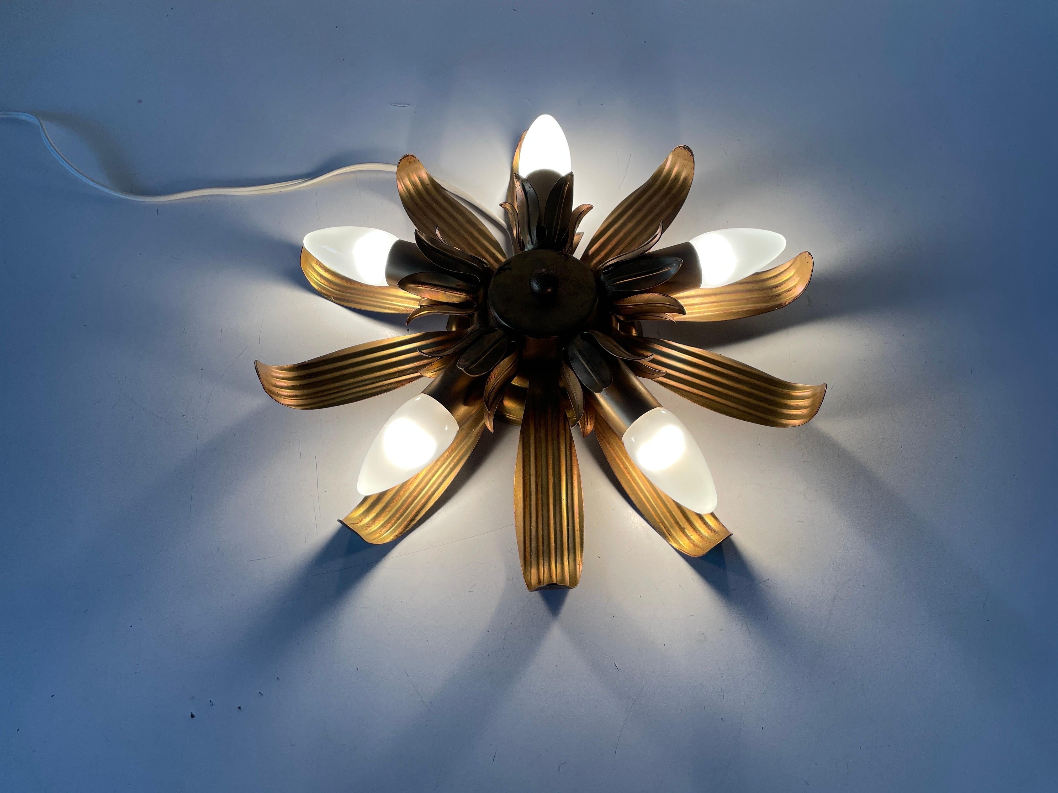 Flower Design Brass Flush Mounts Wall Lamps by Schröder Leuchten, 1960s, Germany For Sale 2