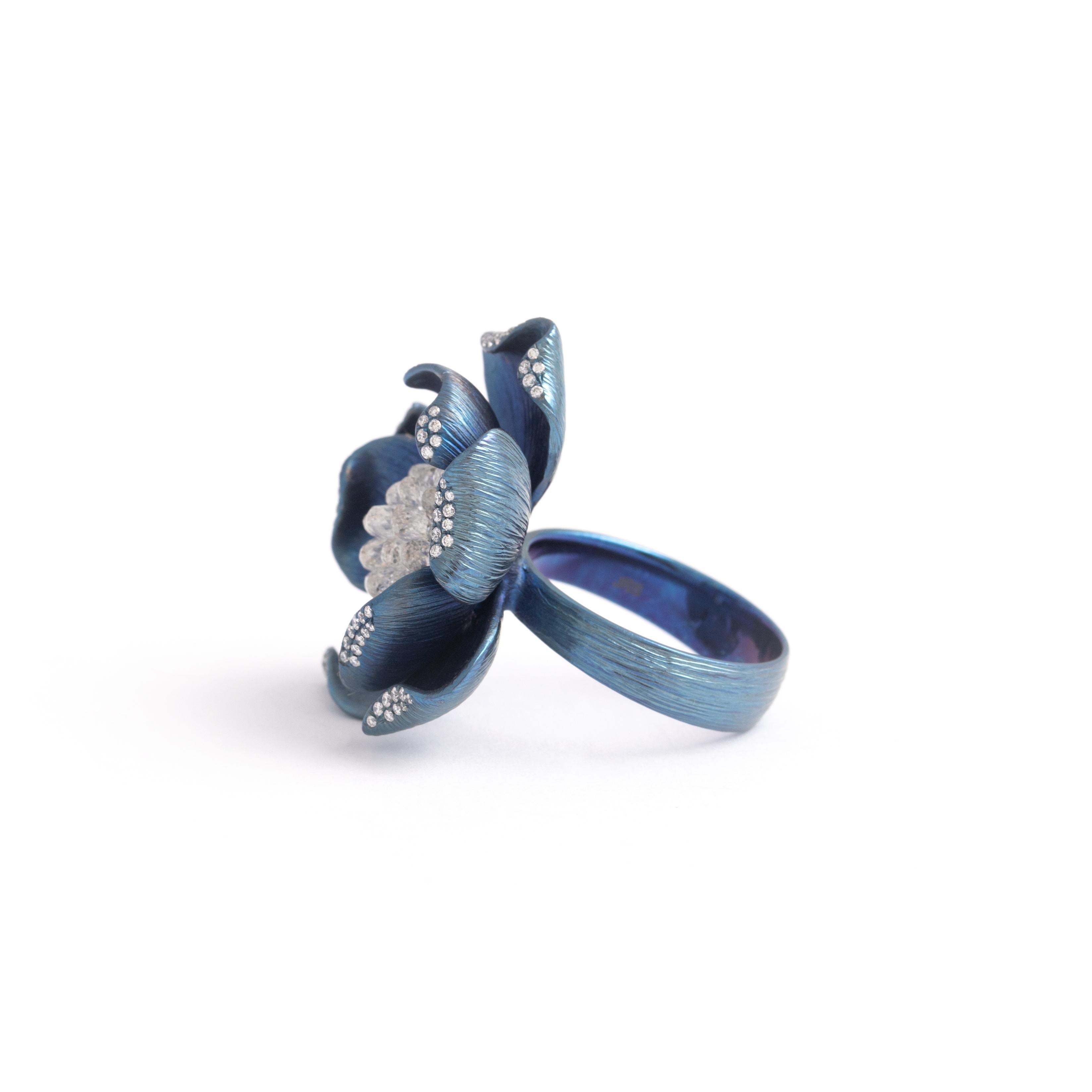 Women's or Men's Flower Design Briolette Diamond Blue Gold 18K Ring For Sale