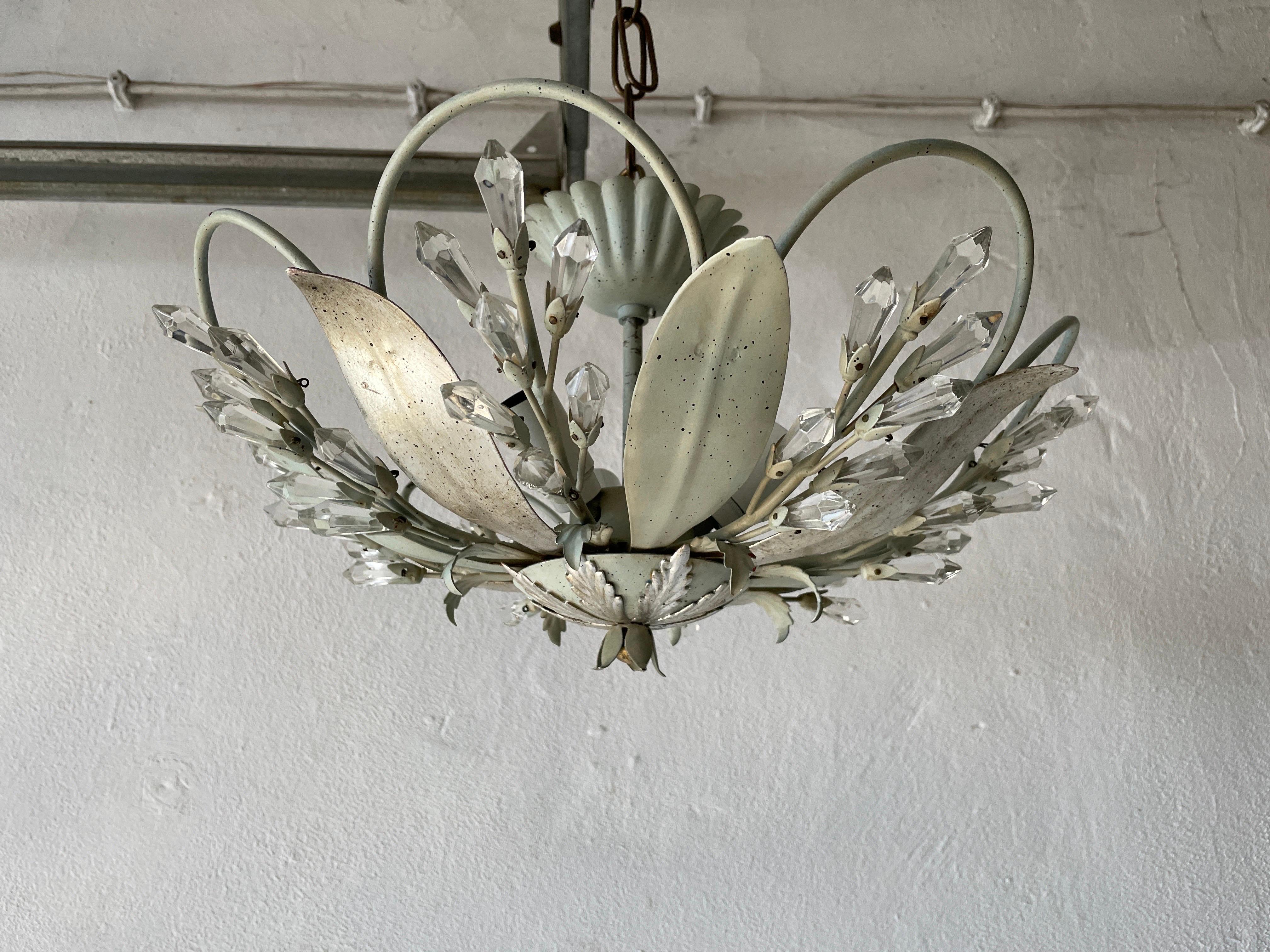 Flower Design Ceiling Lamp with Glass Ornaments, 1950s, Germany

Lampshade is in very good vintage condition.

This lamp works with 3x E14 light bulbs. 
Wired and suitable to use with 220V and 110V for all countries.

Measurements:
Diameter: