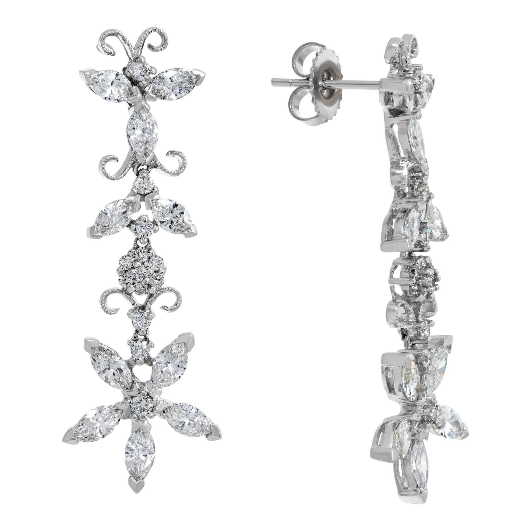 Orecchino in oro bianco 14k con diamante dal design floreale In condizioni ottime in vendita a Surfside, FL