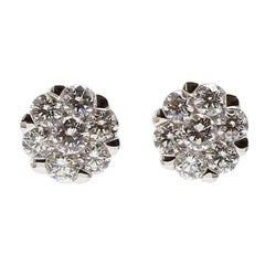 Flower Design Diamonds Cluster Set 18 Karat White Gold Stud Earrings