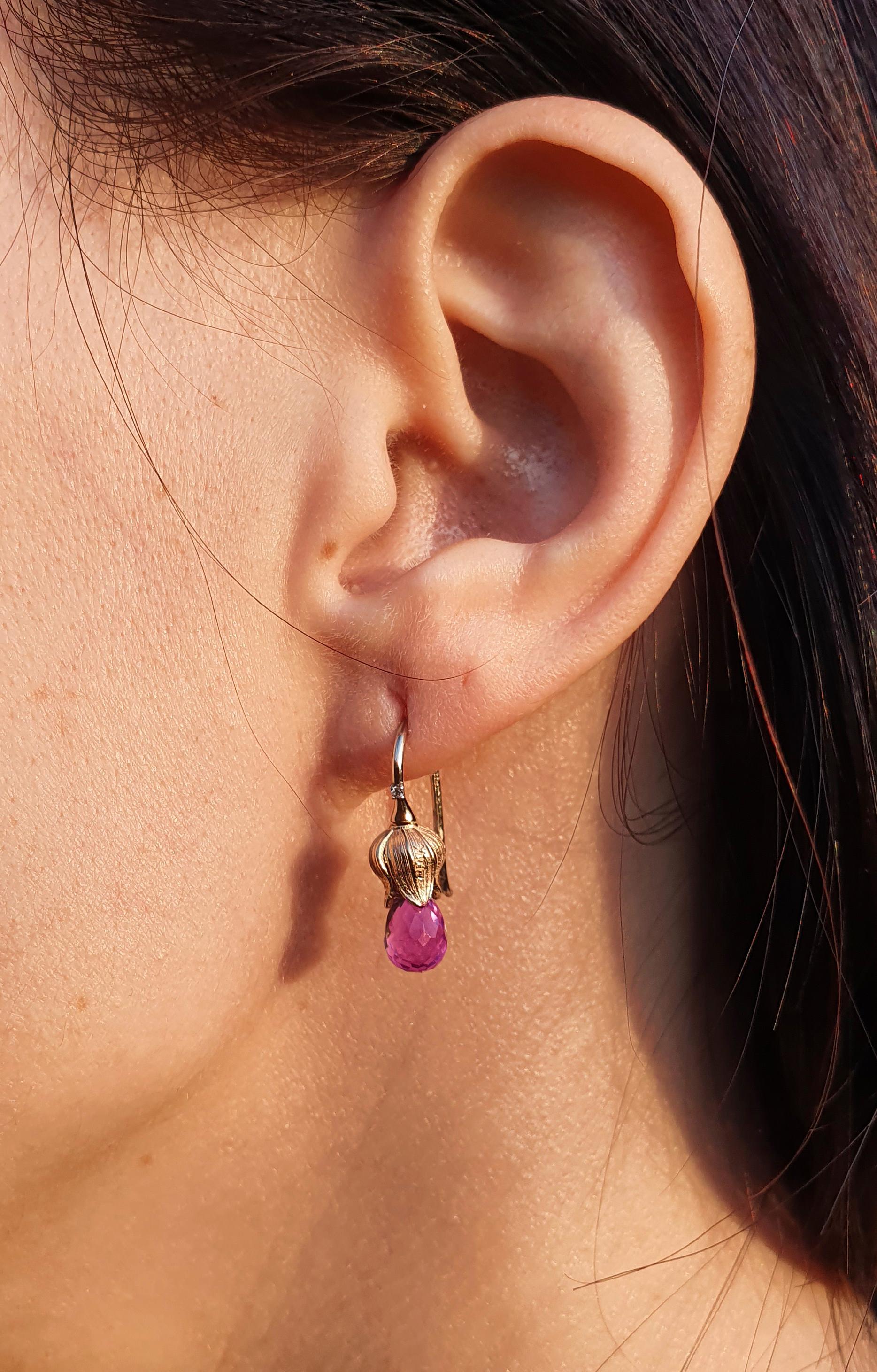Boucles d'oreilles en forme de fleur avec améthystes et diamants en vente 4