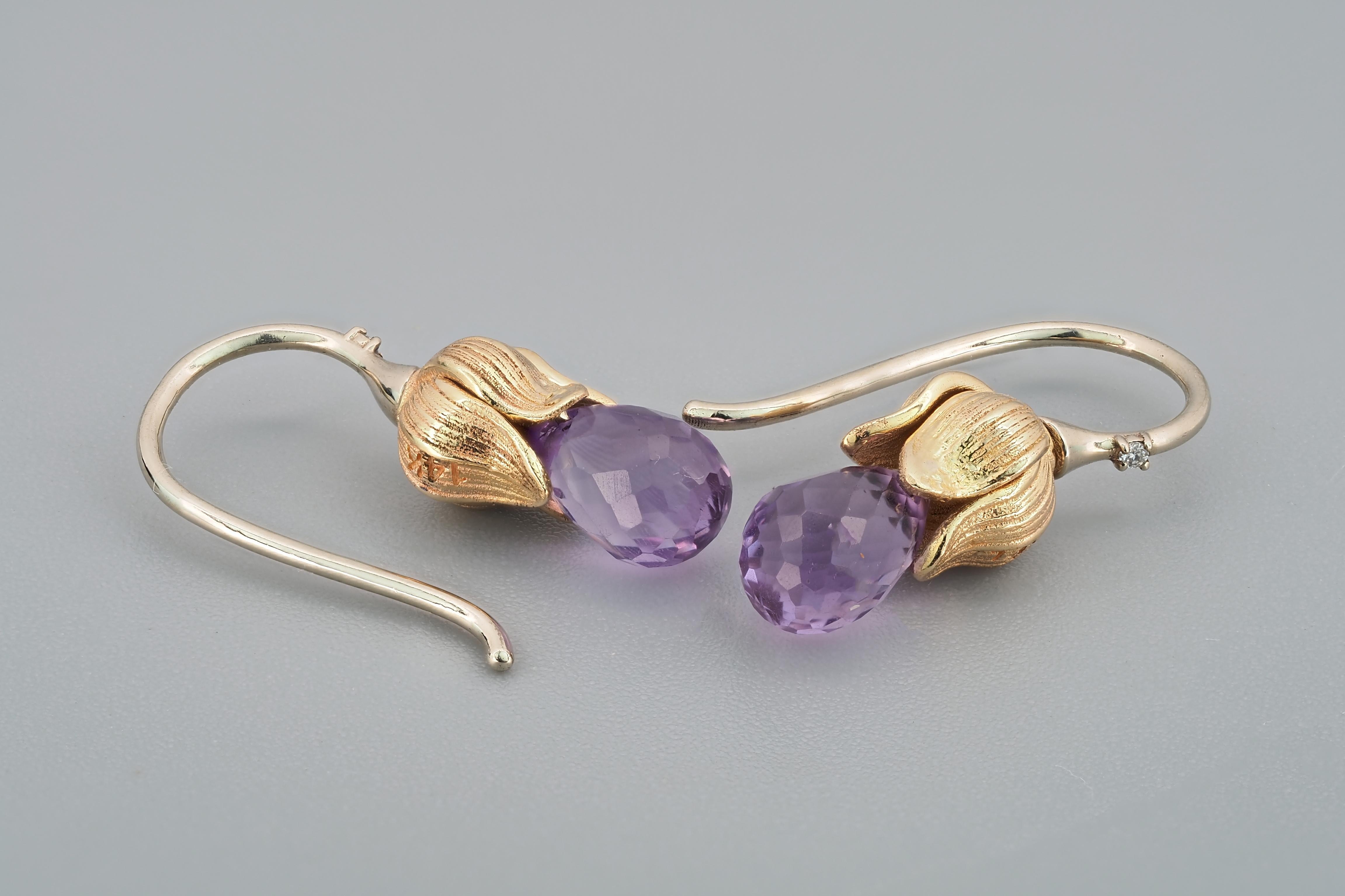 Flower Design Earrings with Amethysts and Diamonds For Sale 3