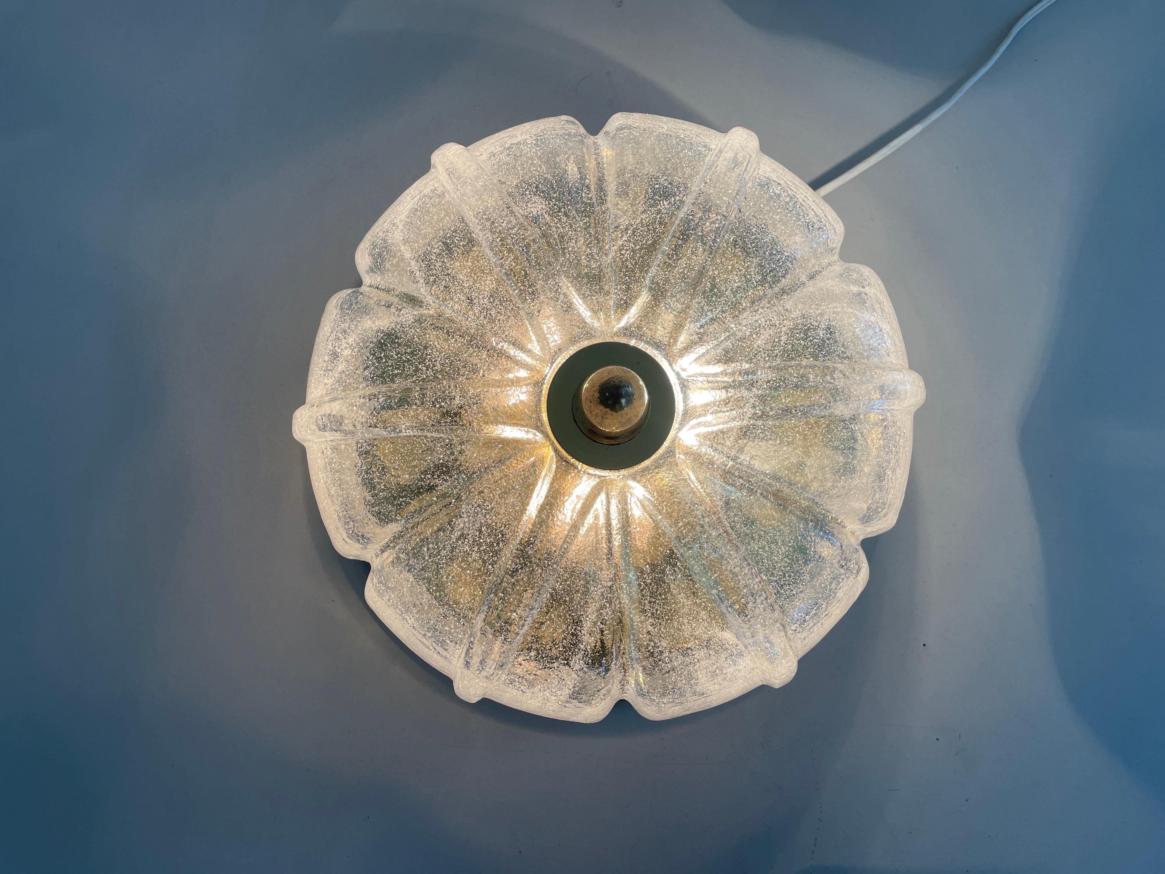 Lampada da soffitto a incasso in vetro e ottone Flower Design/One di Limburg, anni '60, Germania in vendita 7