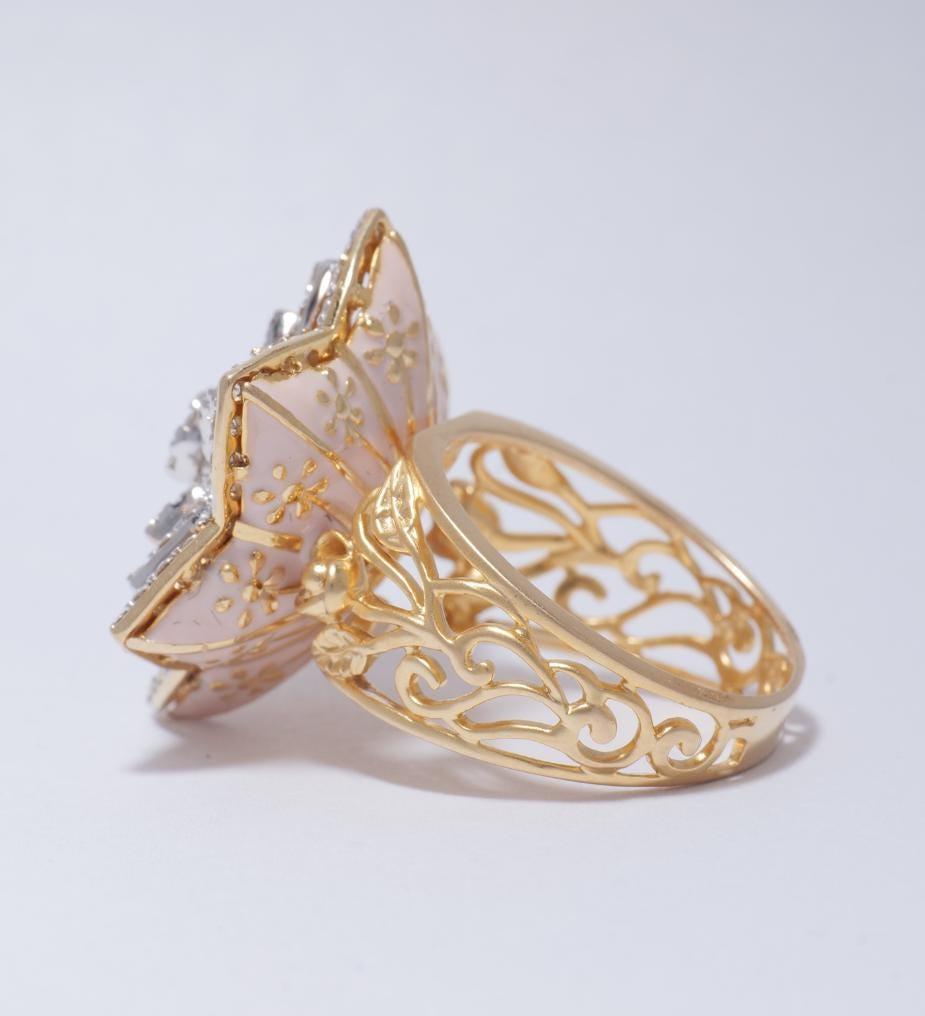 Cocktailring mit Blumenblumen-Diamant aus 14K massivem Gold (zertifiziert) Damen im Angebot