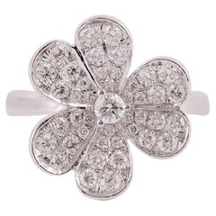 Blumen-Diamant-Ring aus 18 Karat Weißgold mit Nieten