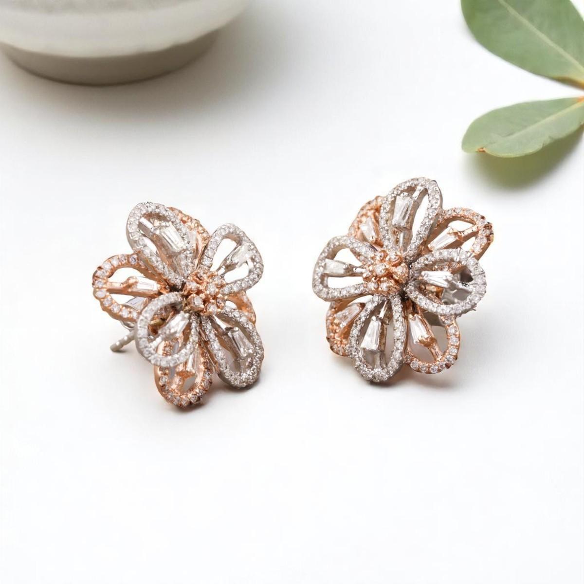 Taille baguette Boucles d'oreilles fleurs en or massif 14k (certifié) en vente