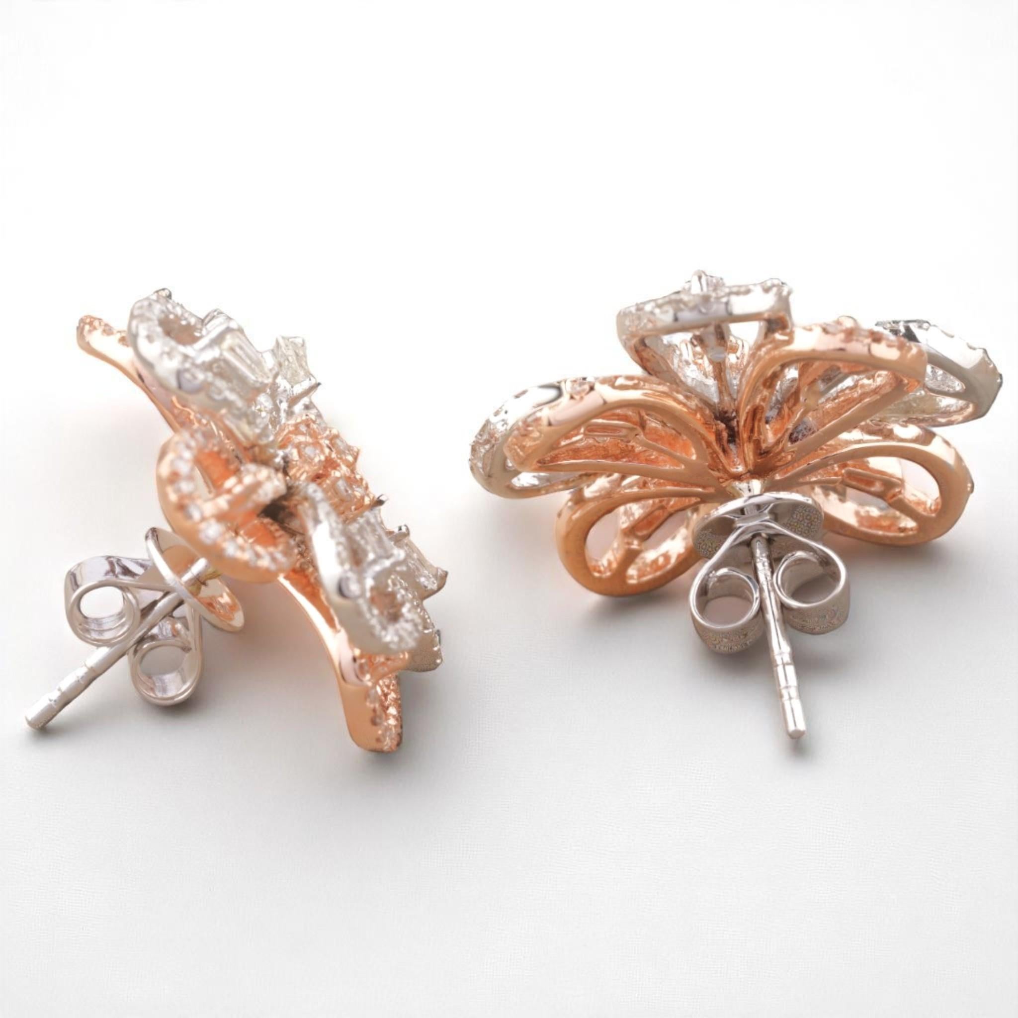 Boucles d'oreilles fleurs en or massif 14k (certifié) Pour femmes en vente