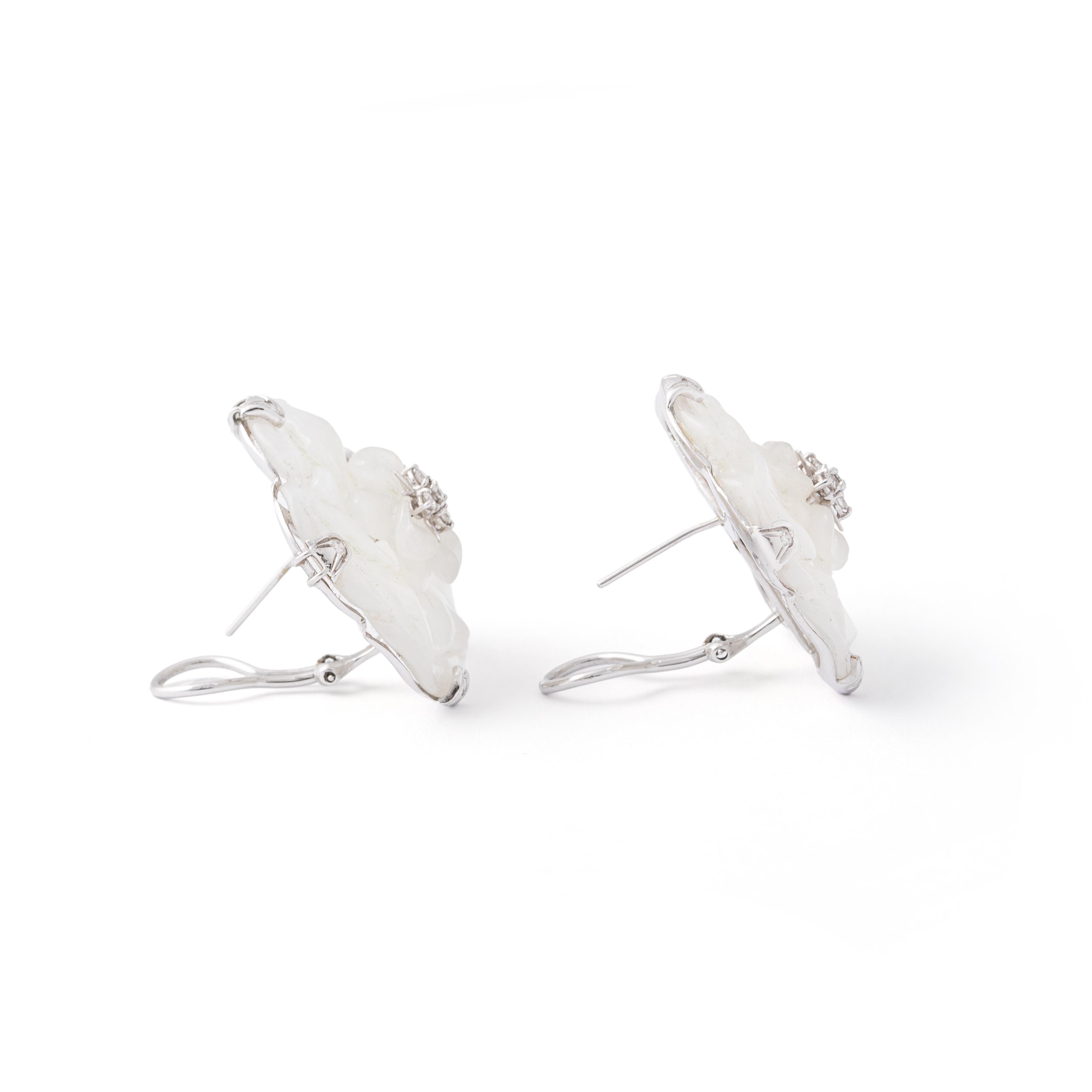 Round Cut Flower Diamond White Gold Earrings For Sale