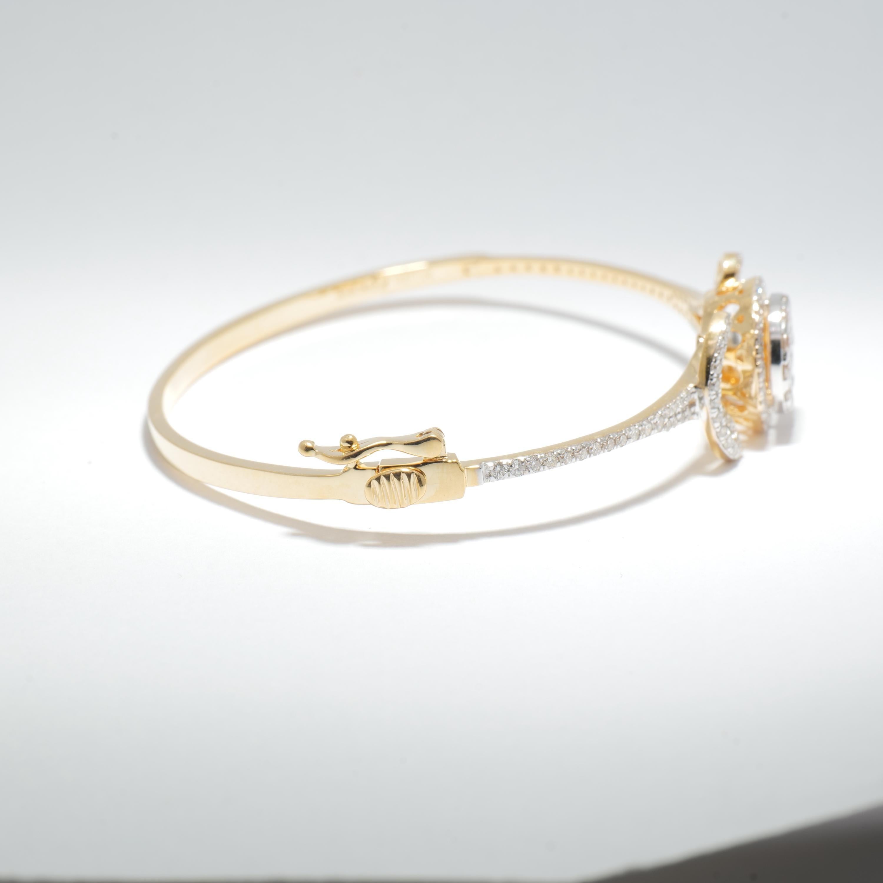 Flower Disc Diamond Statement Bracelet in 14K Solid Gold (Certified) In New Condition For Sale In New Delhi, DL