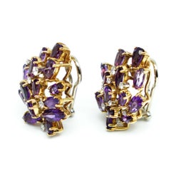 Flower Earrings in Gold 18 Karats with Ornamental Amethysts and Diamonds