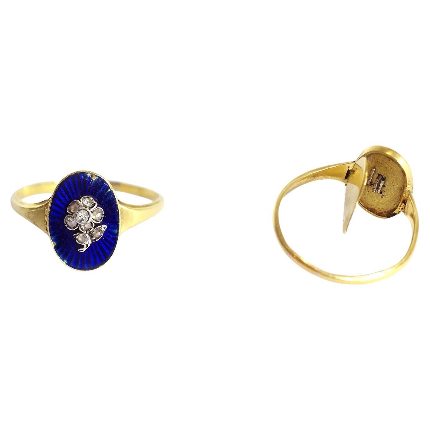 Flower Enamel Secret Locket Ring in 18k Gold For Sale
