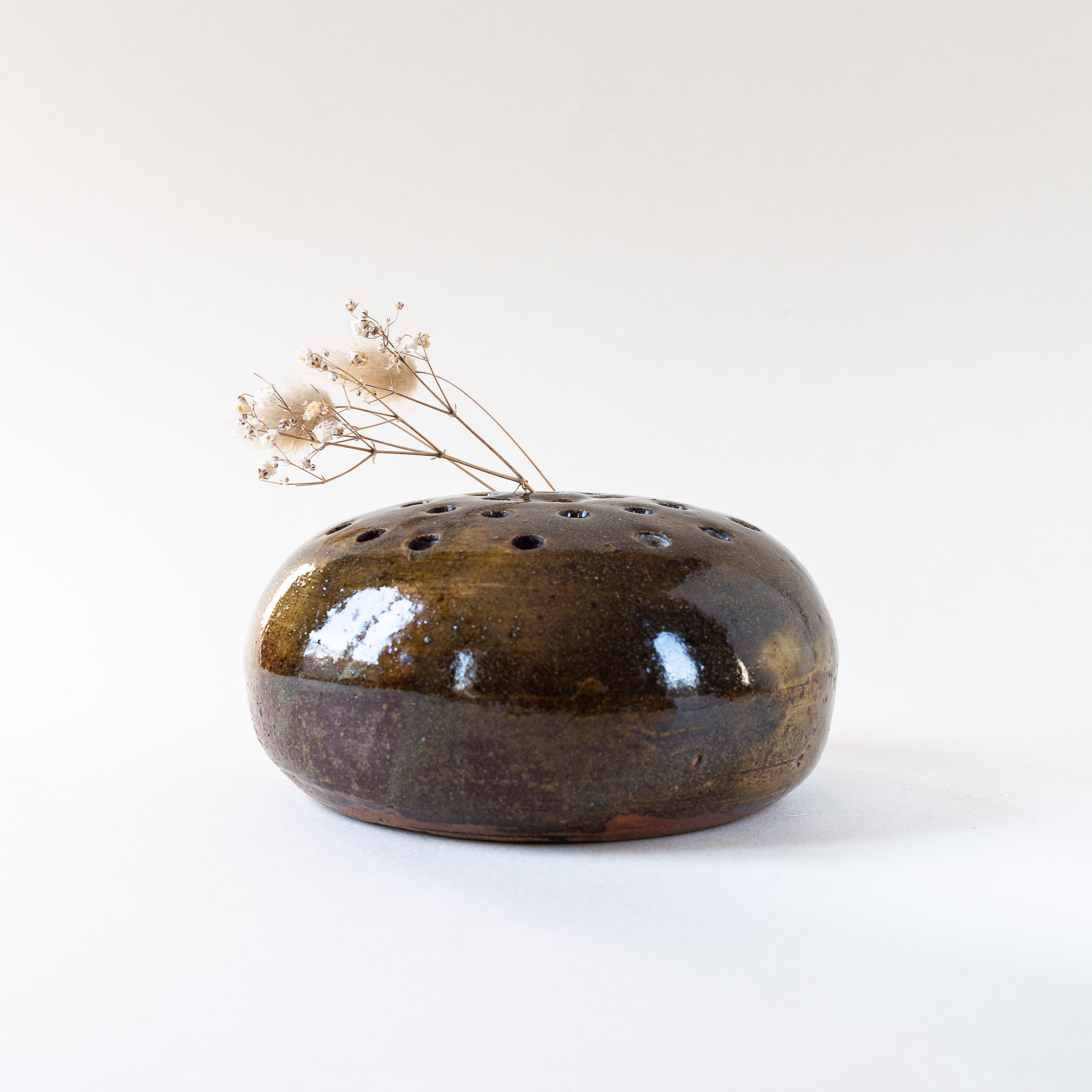 Flower Frog Vase in Green Ceramic by Claude Marcaggi KAOL, France 1960s For Sale 1
