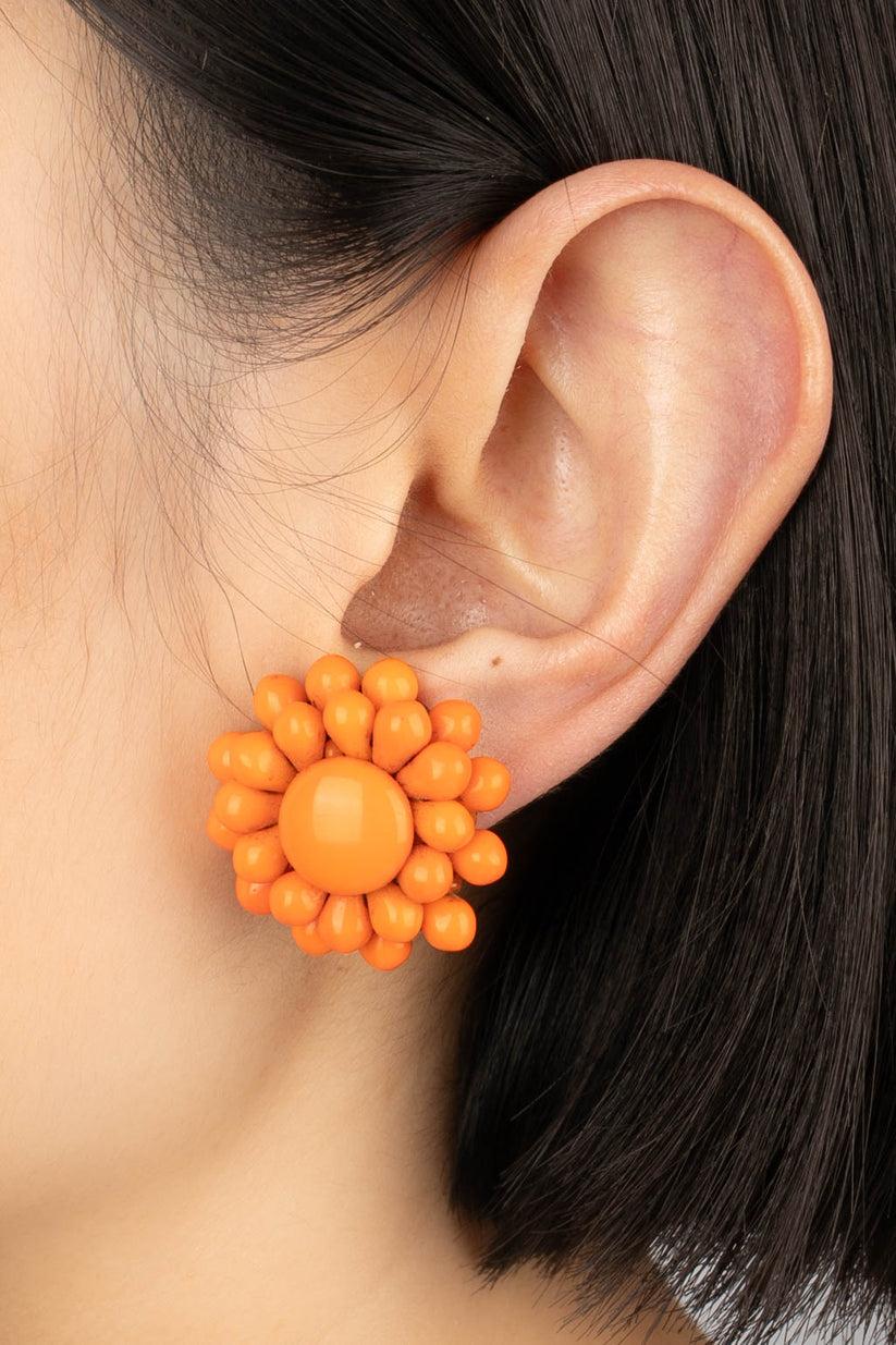 Flower Golden Metal Clip-On Earrings For Sale 2