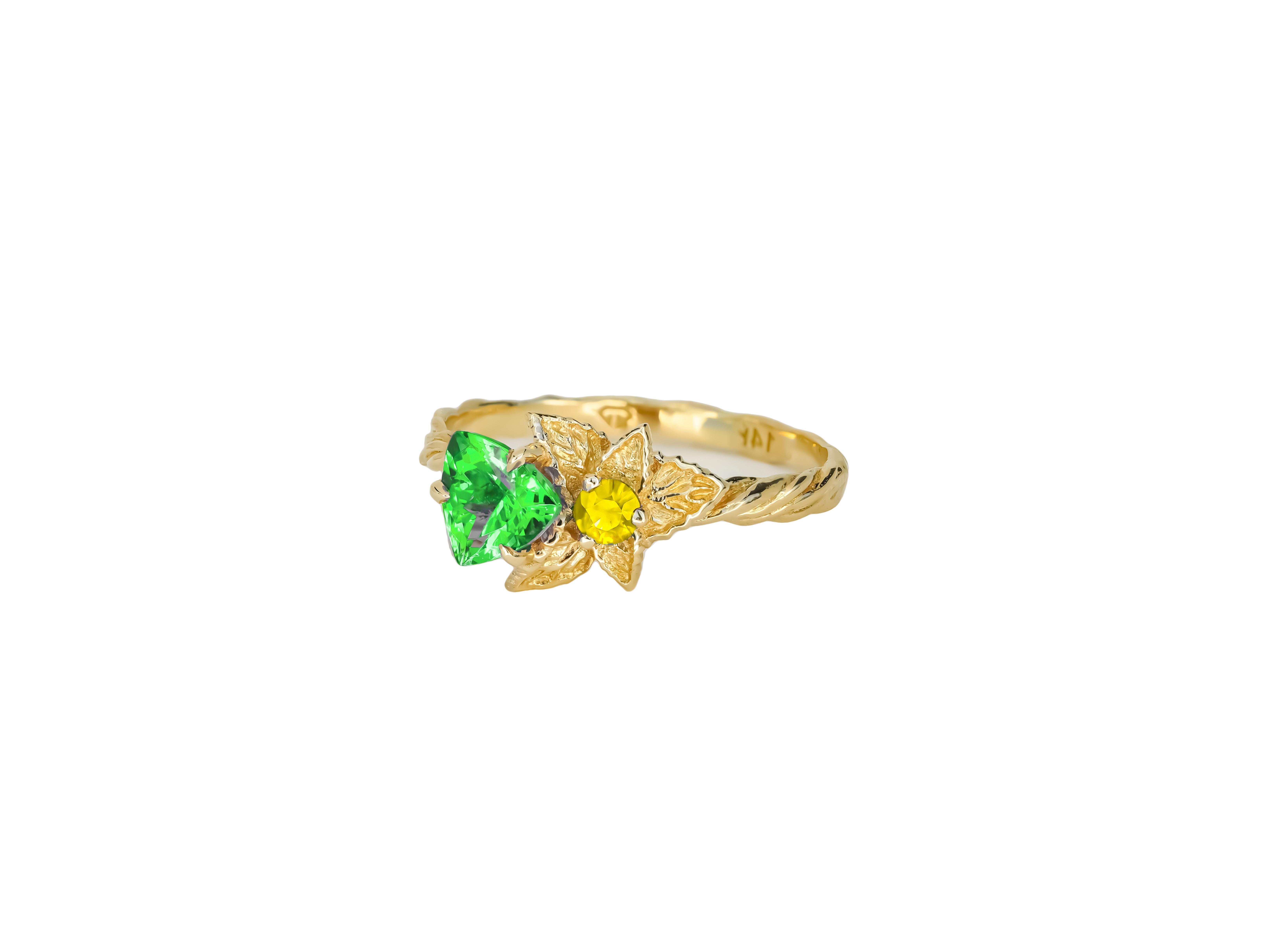 For Sale:  Flower green, yellow gemstone 14k gold ring 2