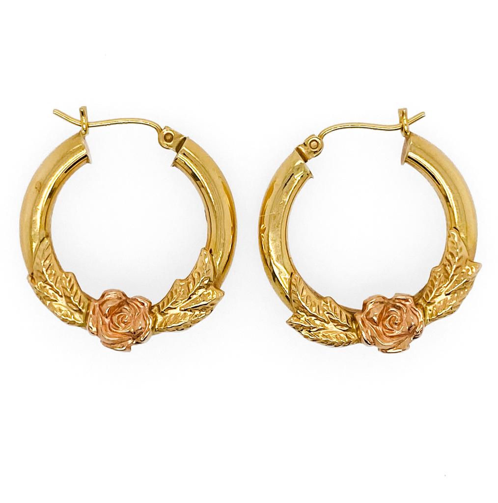 Blumencreolen-Ohrringe, 14K Gelbgold mit einer Rose in Roségold, 1 Zoll x 4 mm im Zustand „Hervorragend“ in Austin, TX