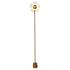 Lampadaire Flower ivoire et or brossé de Hatsu