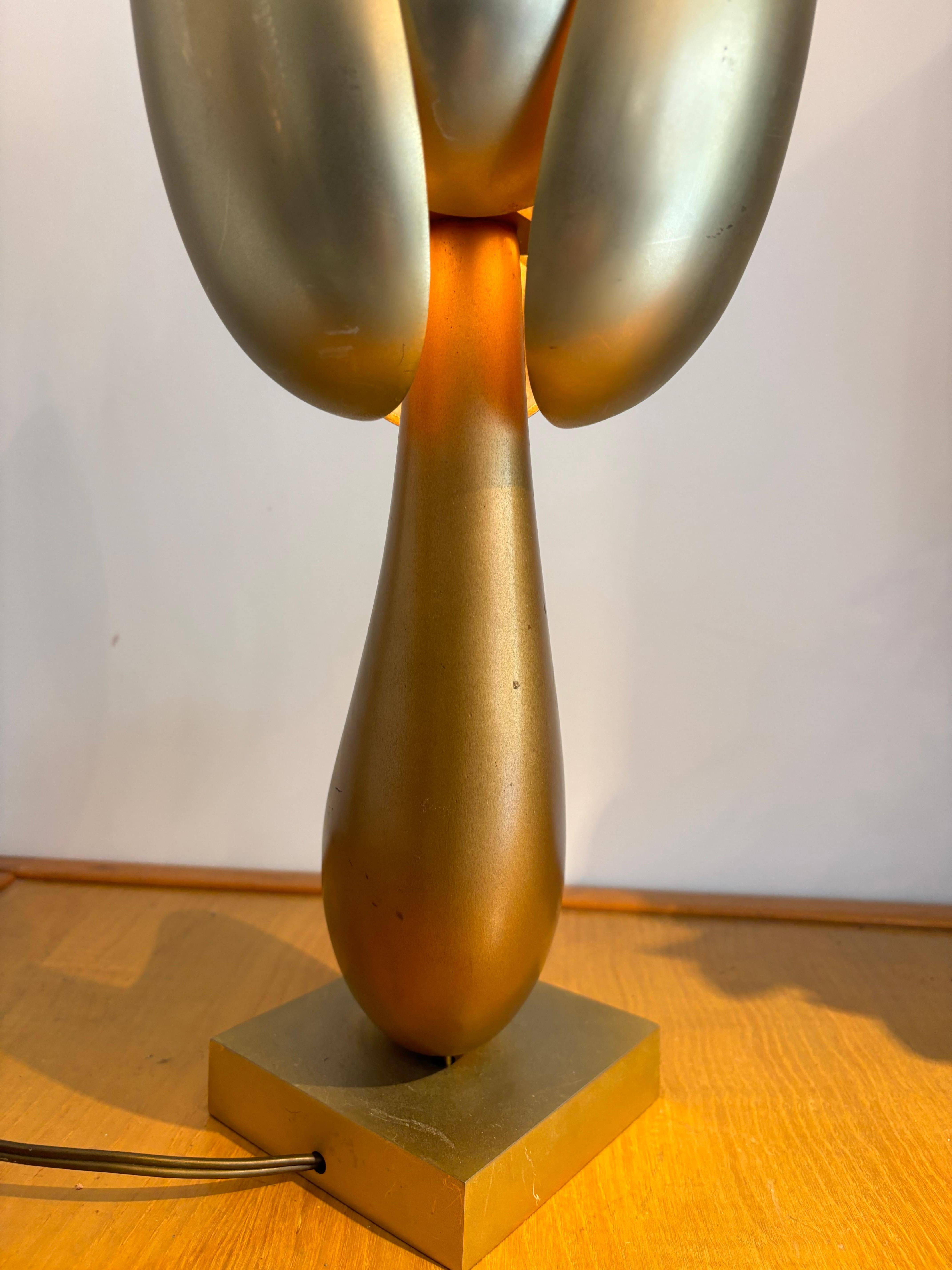 Lampada a fiori di Michel Armand in vendita 11
