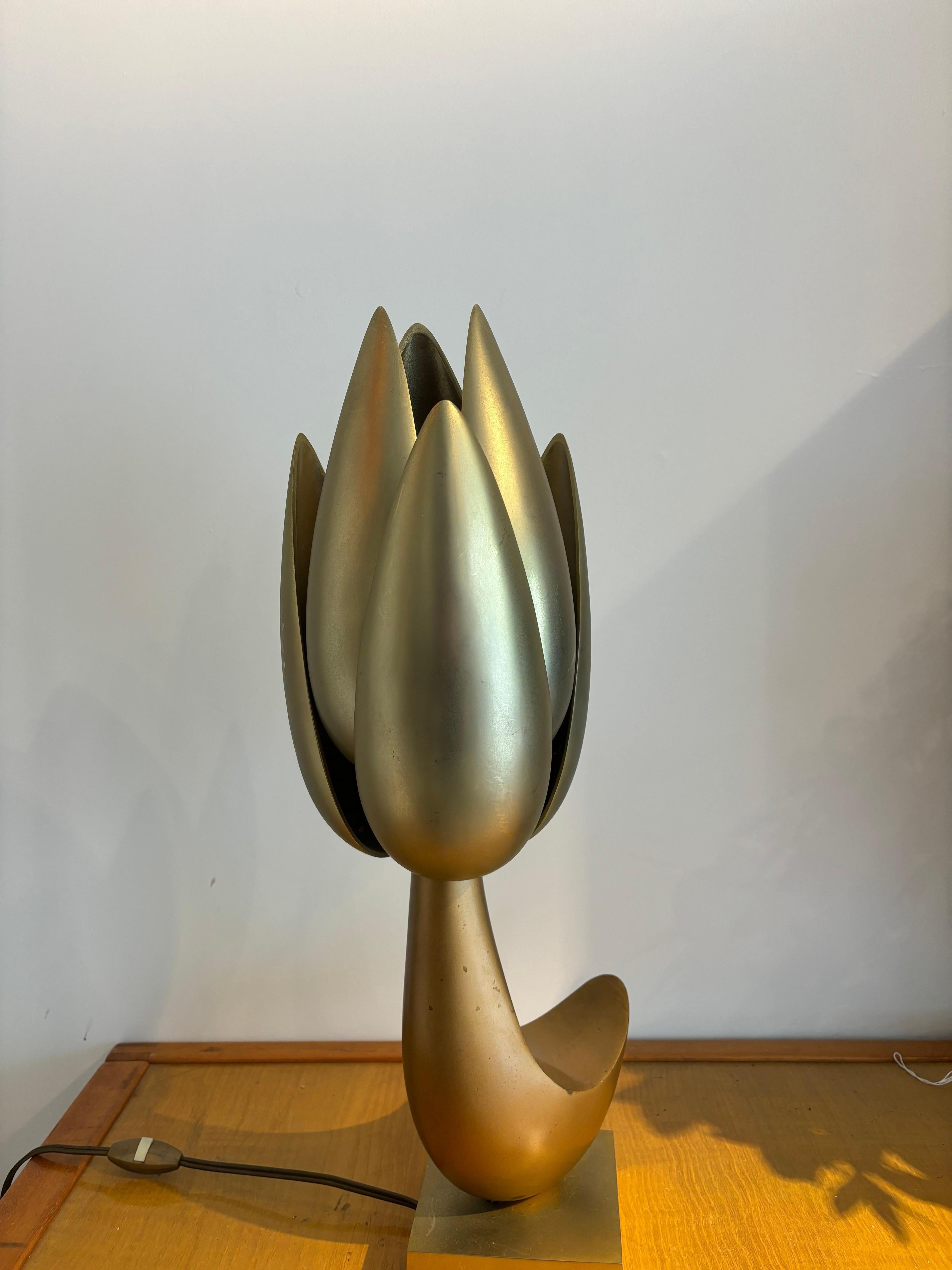 Ottone Lampada a fiori di Michel Armand in vendita