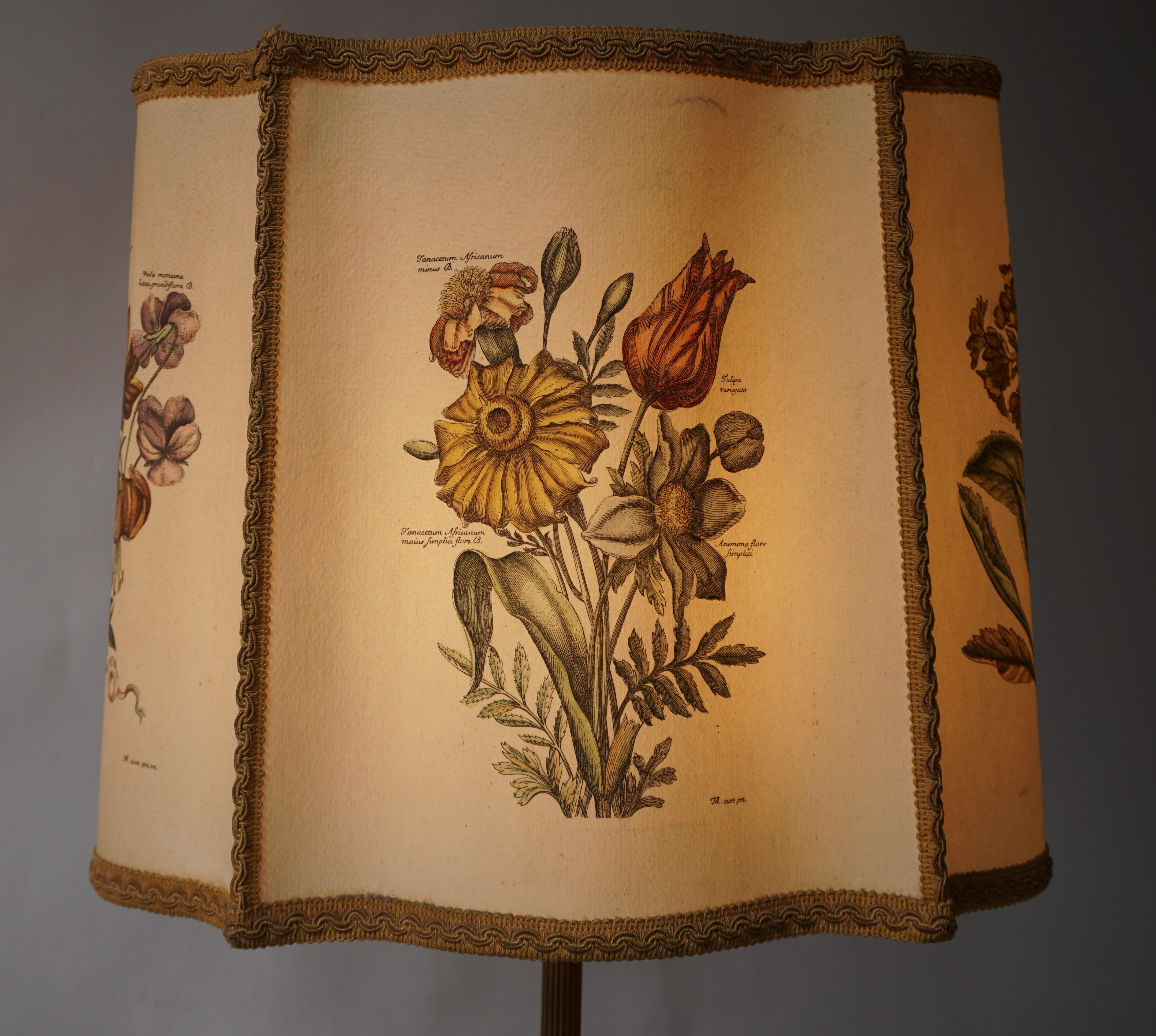 Flower Lamp in Wood and Brass For Sale 1