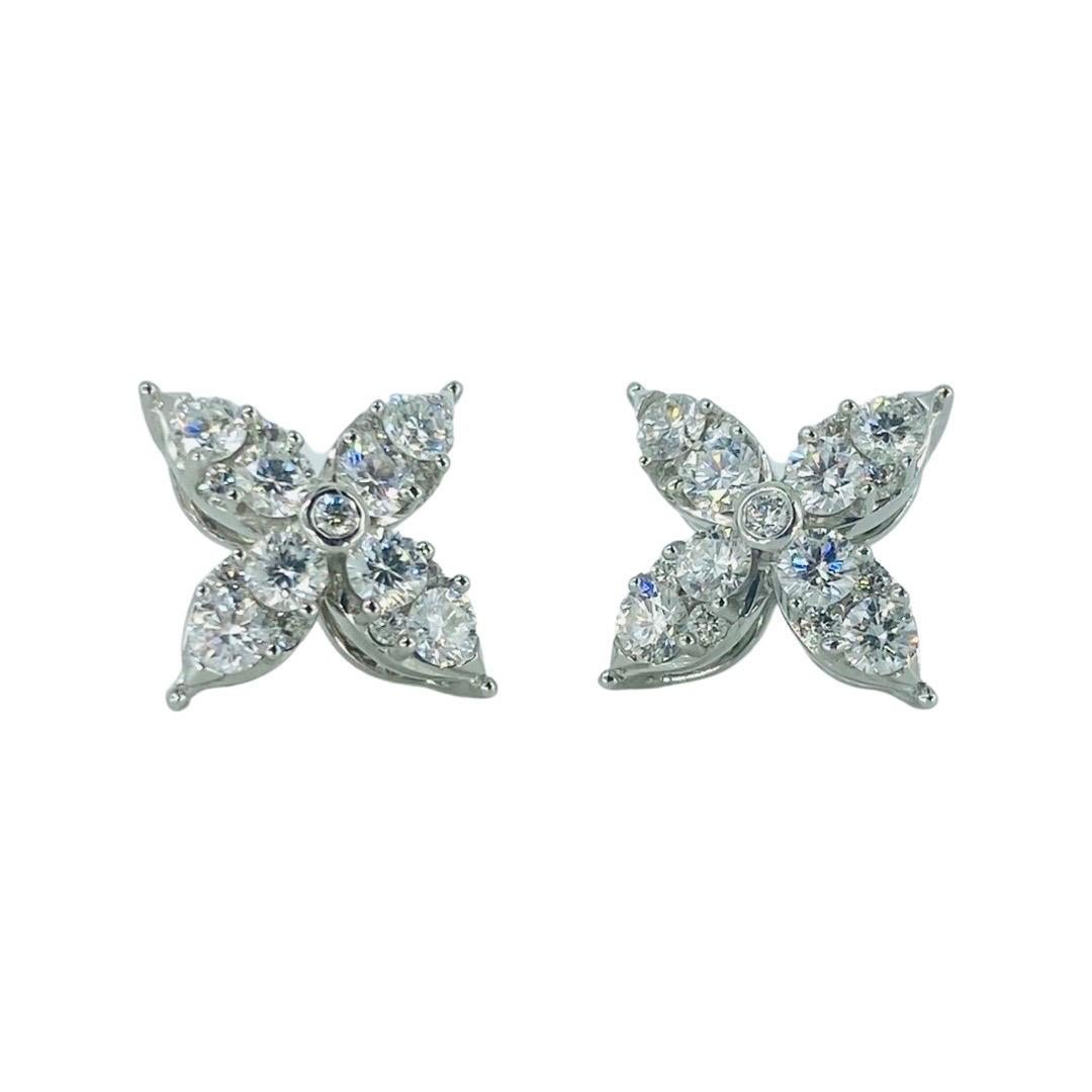 Women's or Men's Flower Leaf 1.00 Carat Diamonds Stud Earrings 14k White Gold For Sale
