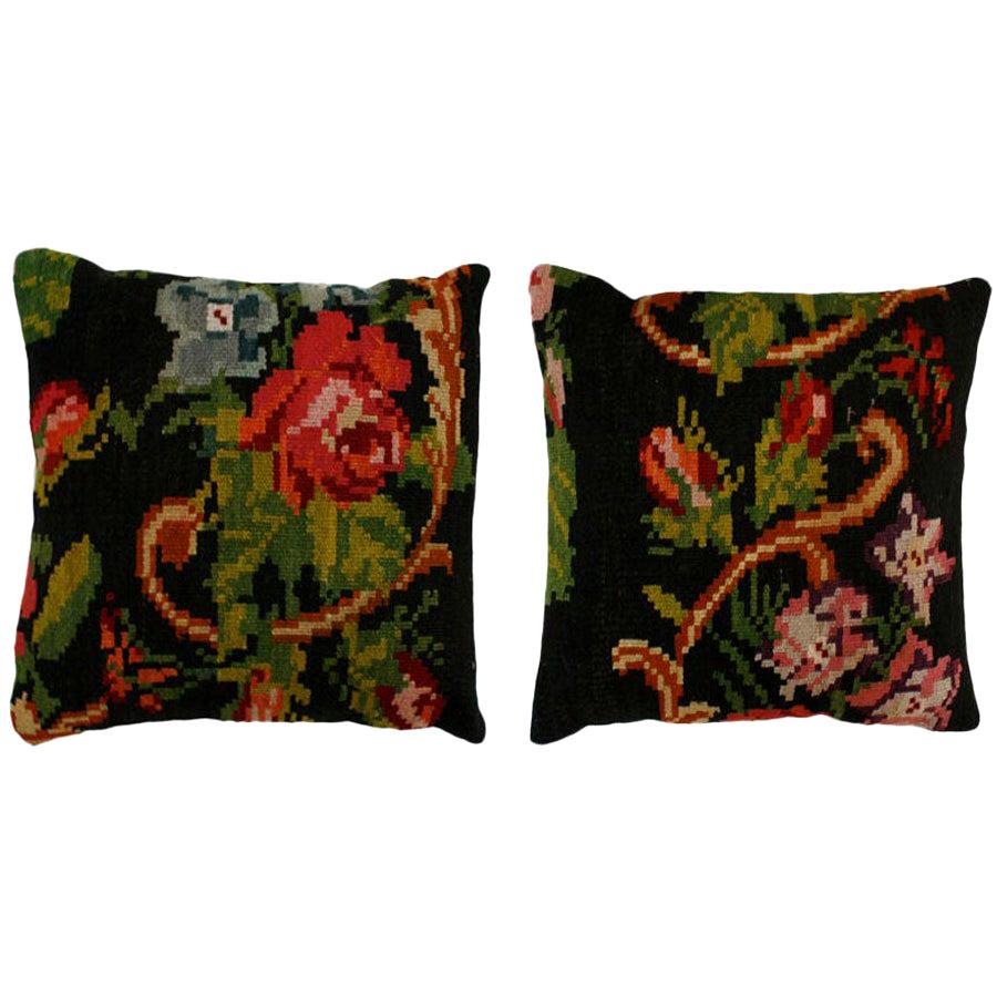 Flower Motive Pattern Squared Wool Scatter Pair of Cushions
