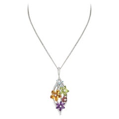 Flower Pendant Necklace