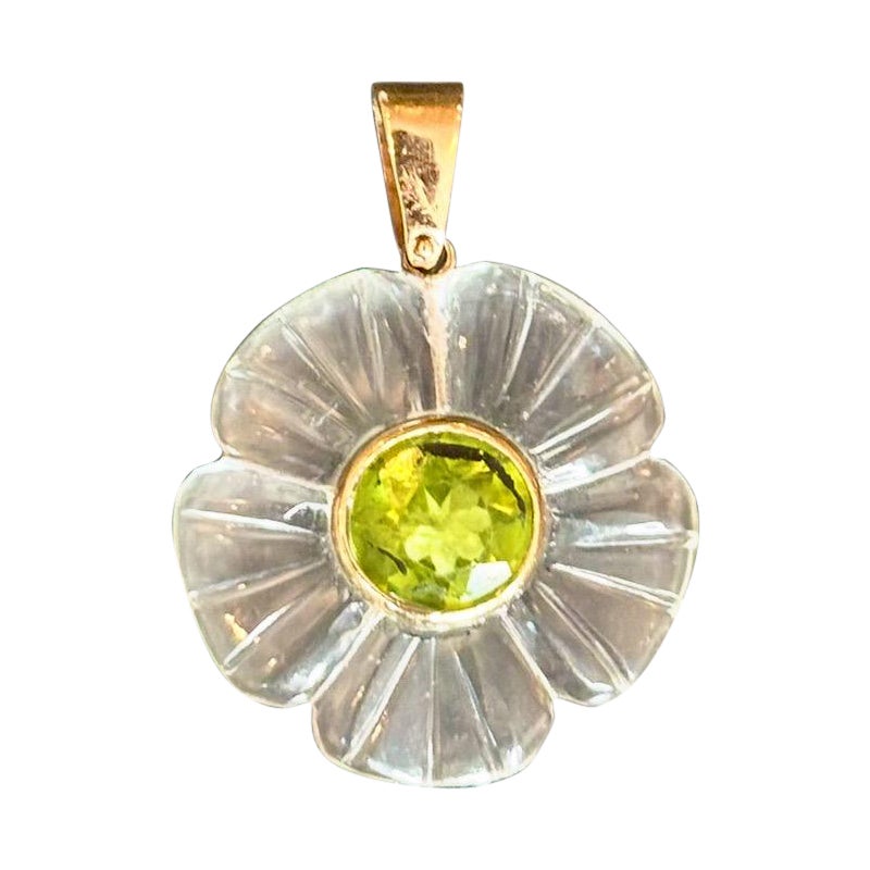 Flower Pendant : Rock Crystal, Peridot
14k Gold
