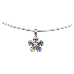 Flower pendant sapphires 18 k