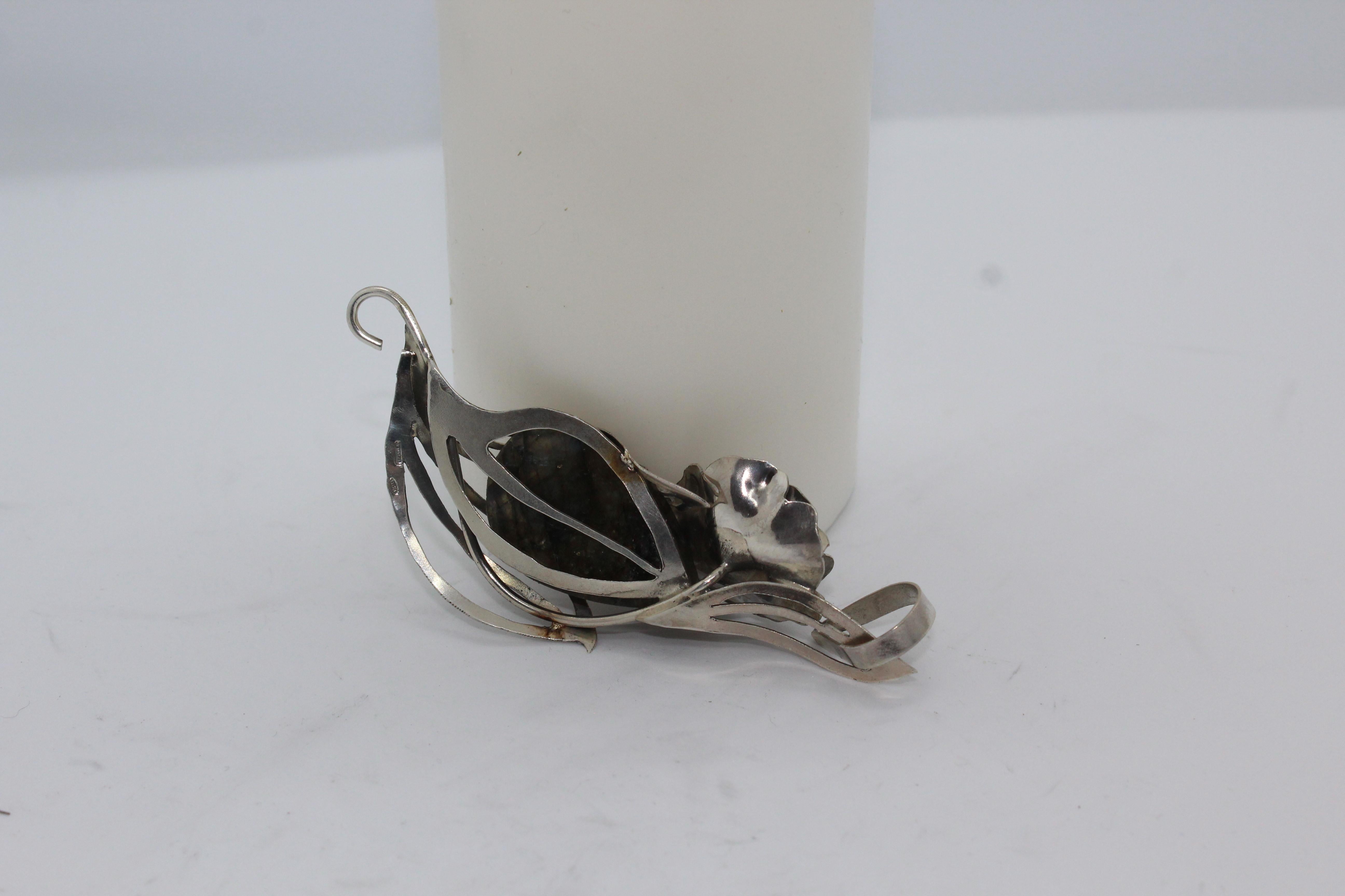 Flower Pendant, Sterling Silver, Handmade, Italy In New Condition For Sale In Firenze, IT