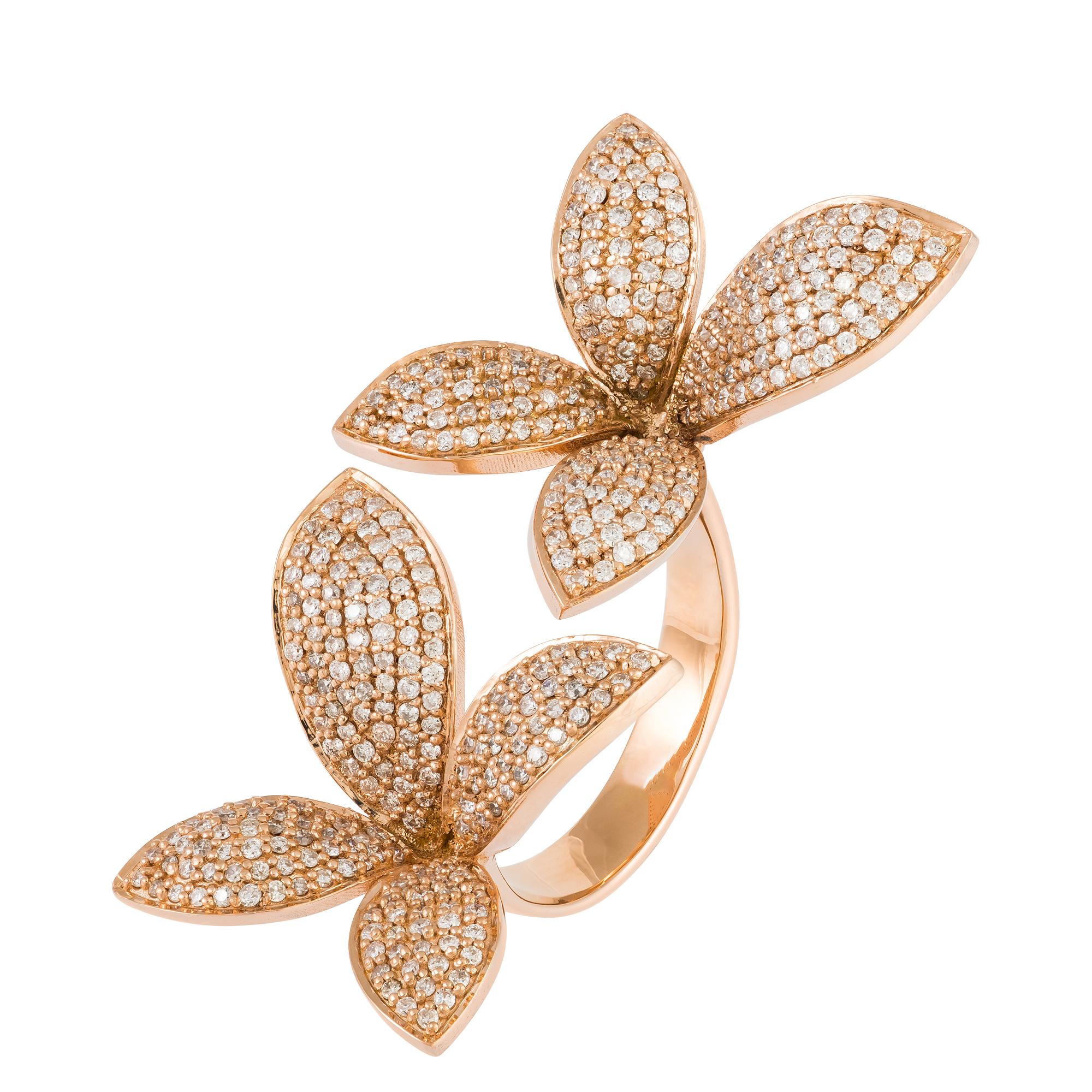 For Sale:  Flower Pink 18K Gold White Diamond Ring for Her 2