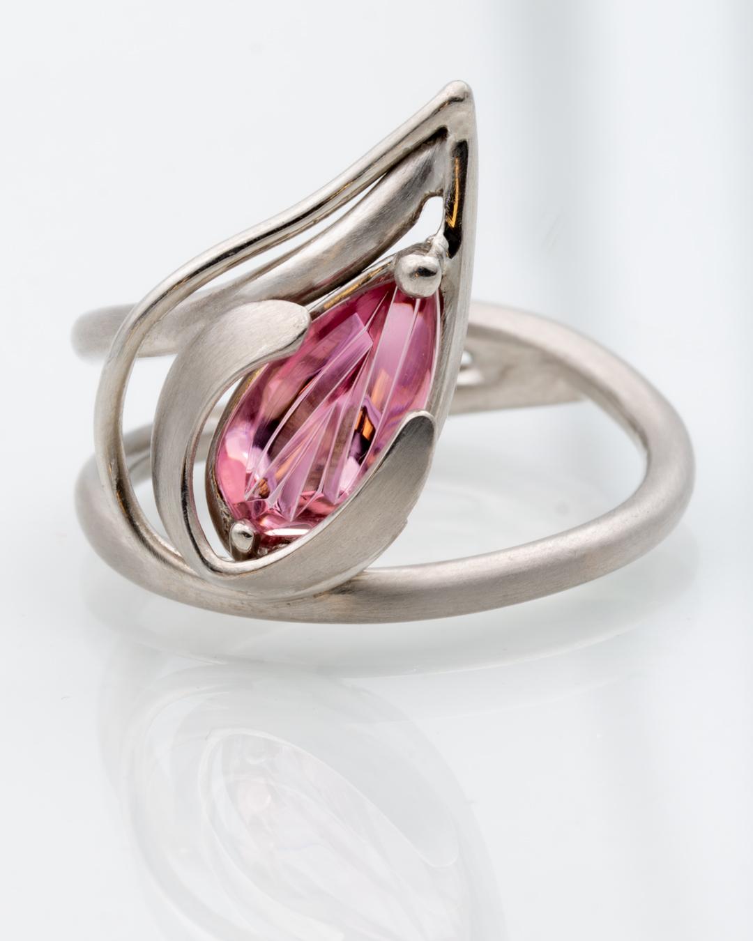 Anillo Flor Platino Rosado Turmalina Corte mixto en venta