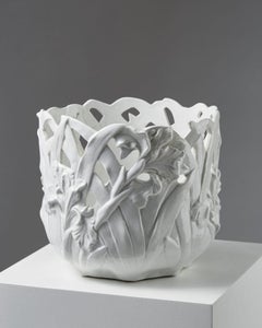 Pot de fleurs par Gunnar Wennerberg pour Gustavsberg:: Suède:: début des années 1900