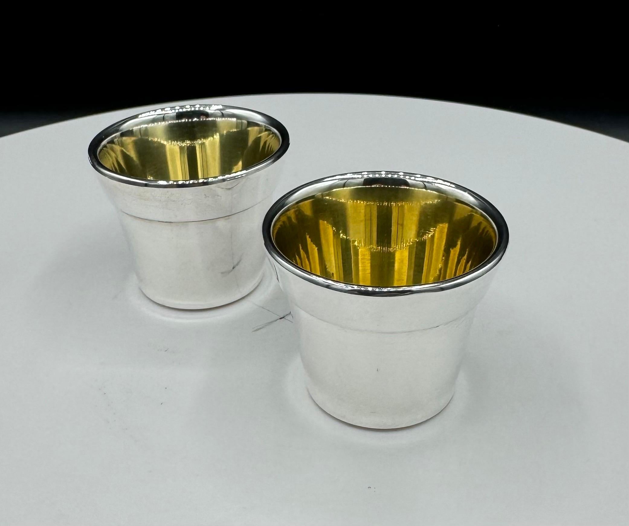 Blumentopf Schnaps- oder Schnapsbecher (Moderne der Mitte des Jahrhunderts) im Angebot