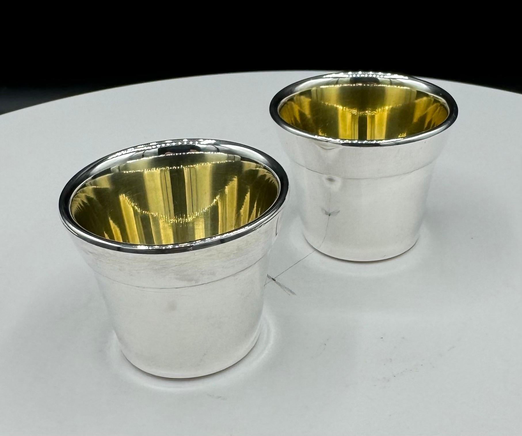 Blumentopf Schnaps- oder Schnapsbecher (Englisch) im Angebot