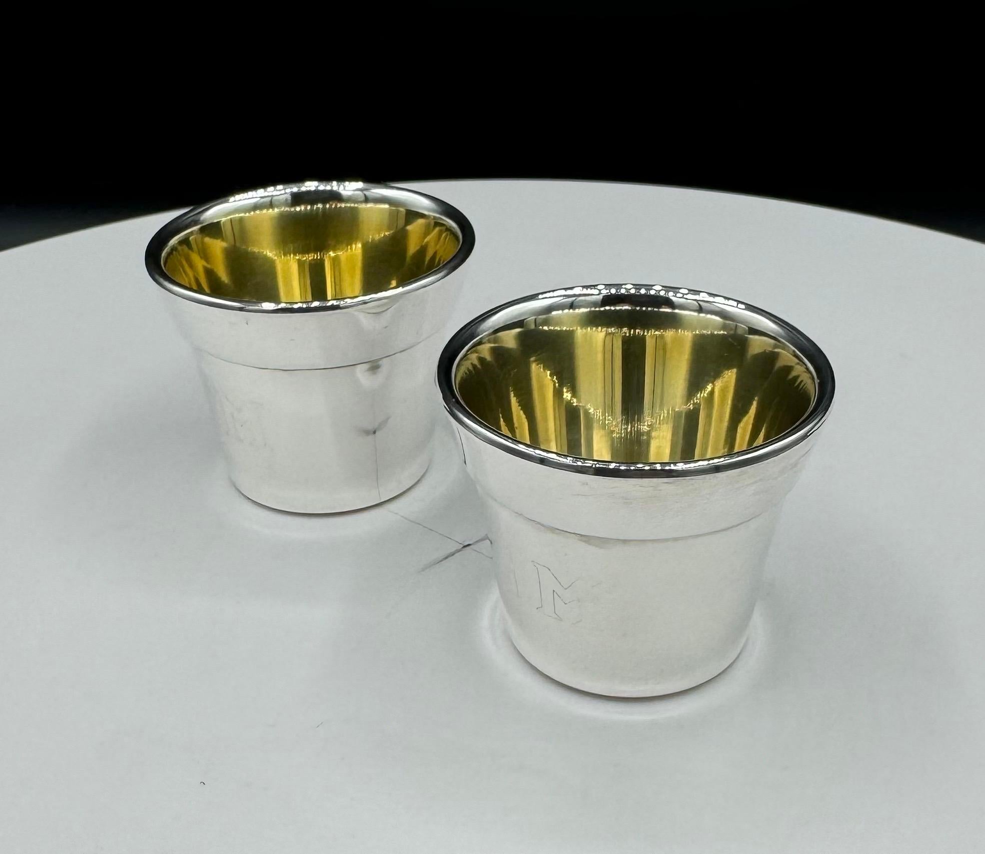Blumentopf Schnaps- oder Schnapsbecher (Gold) im Angebot