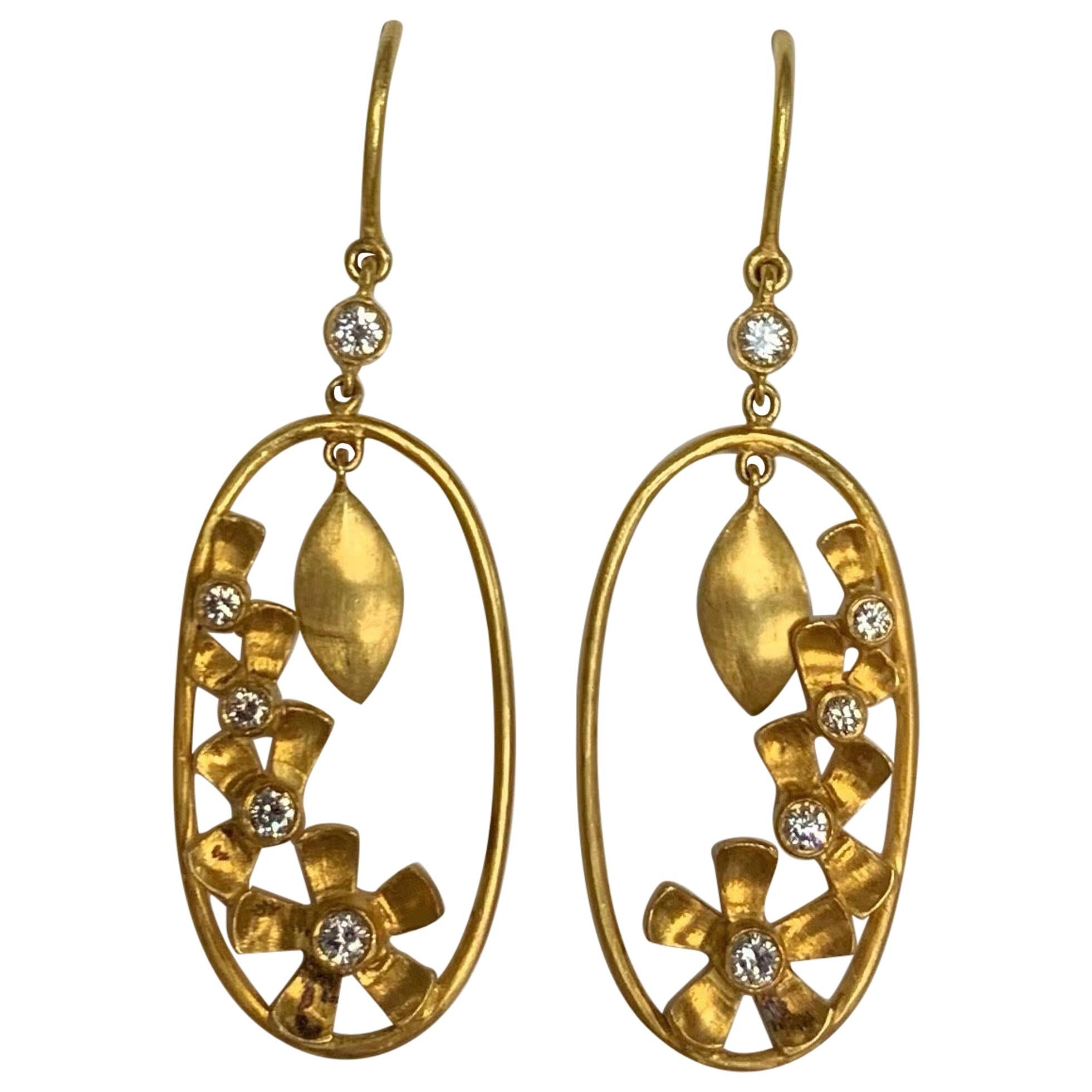 Flower Power Diamond Earrings, 18 Karat Yellow Gold, A2 by