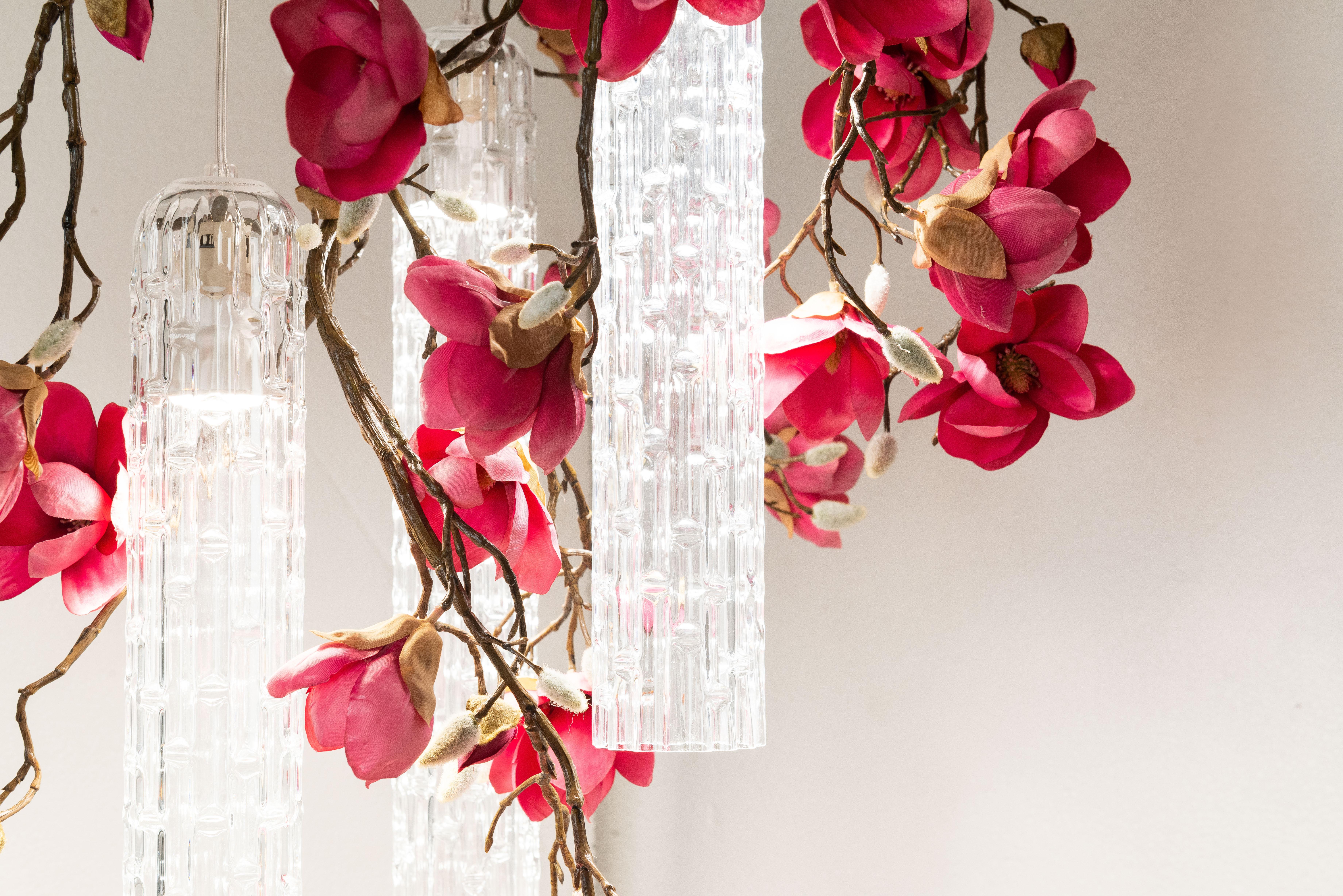 Hand-Crafted Flower Power Magnolia Fuchsia & Clear Pipes Small Round Chandelier, Italy For Sale