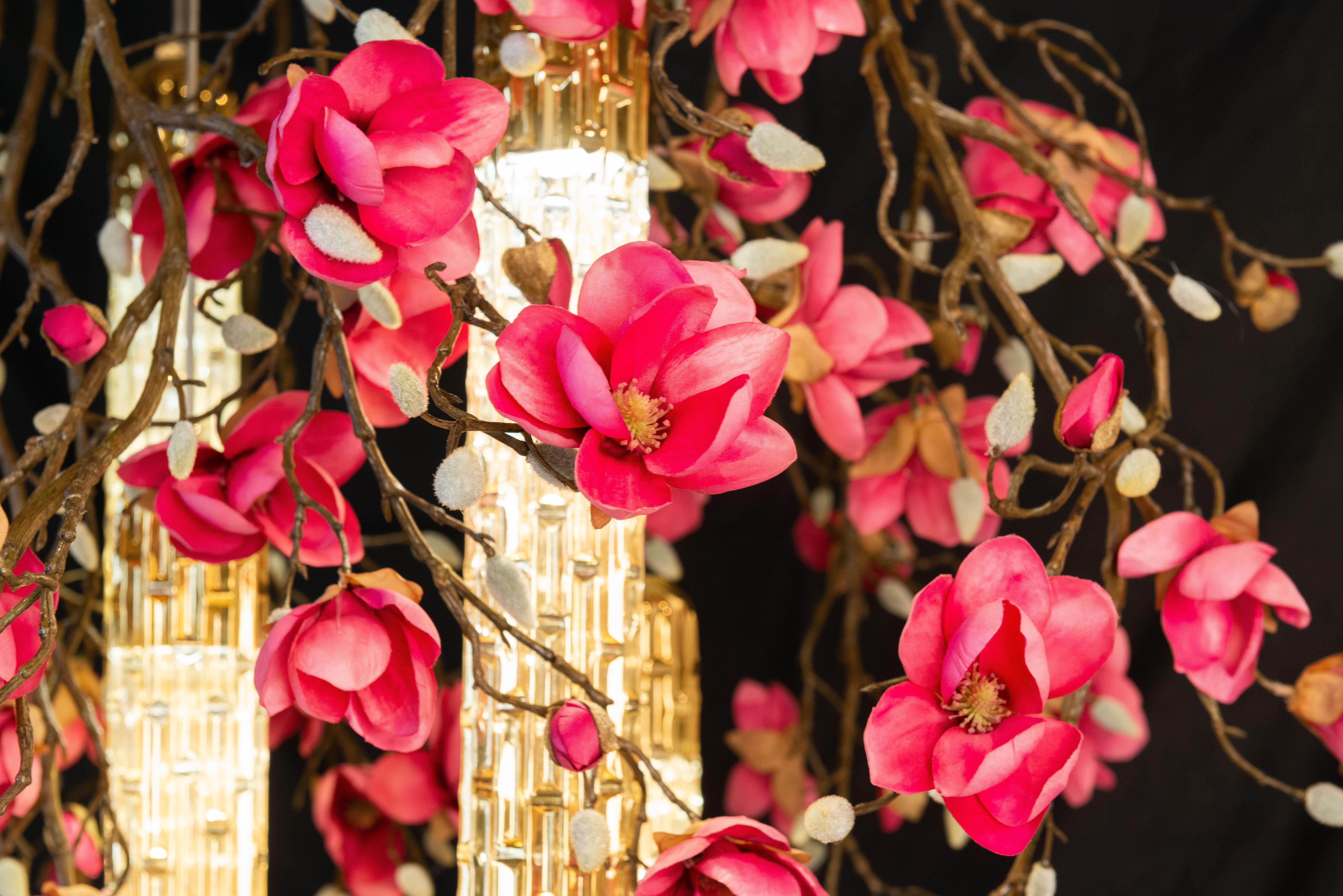 Hand-Crafted Flower Power Magnolia Fuchsia & Gold Pipes Round Chandelier, Venice, Italy For Sale