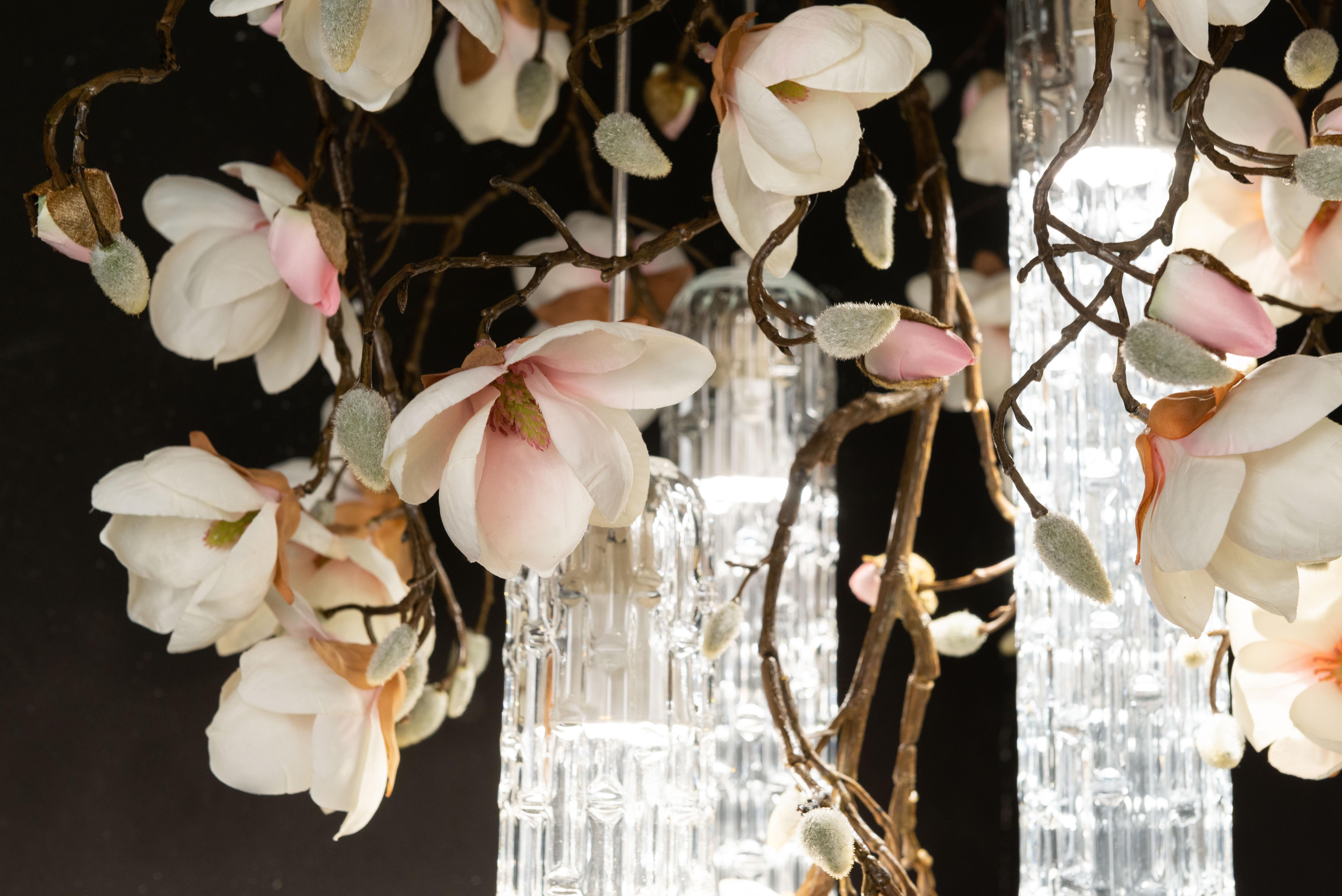 Modern Flower Power Magnolia Pink-Cream Small Round Chandelier, Venice, Italy For Sale