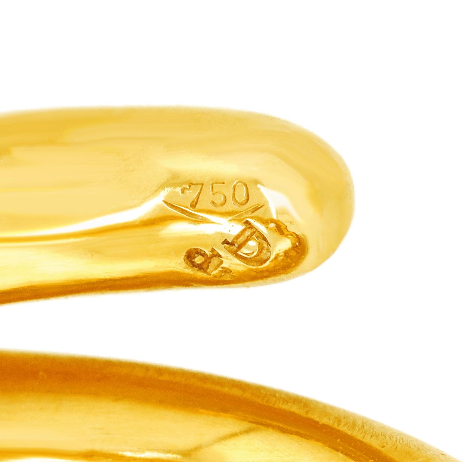 Women's or Men's Flower Power Pop Art Ring 18k c1970-80s Swiss For Sale