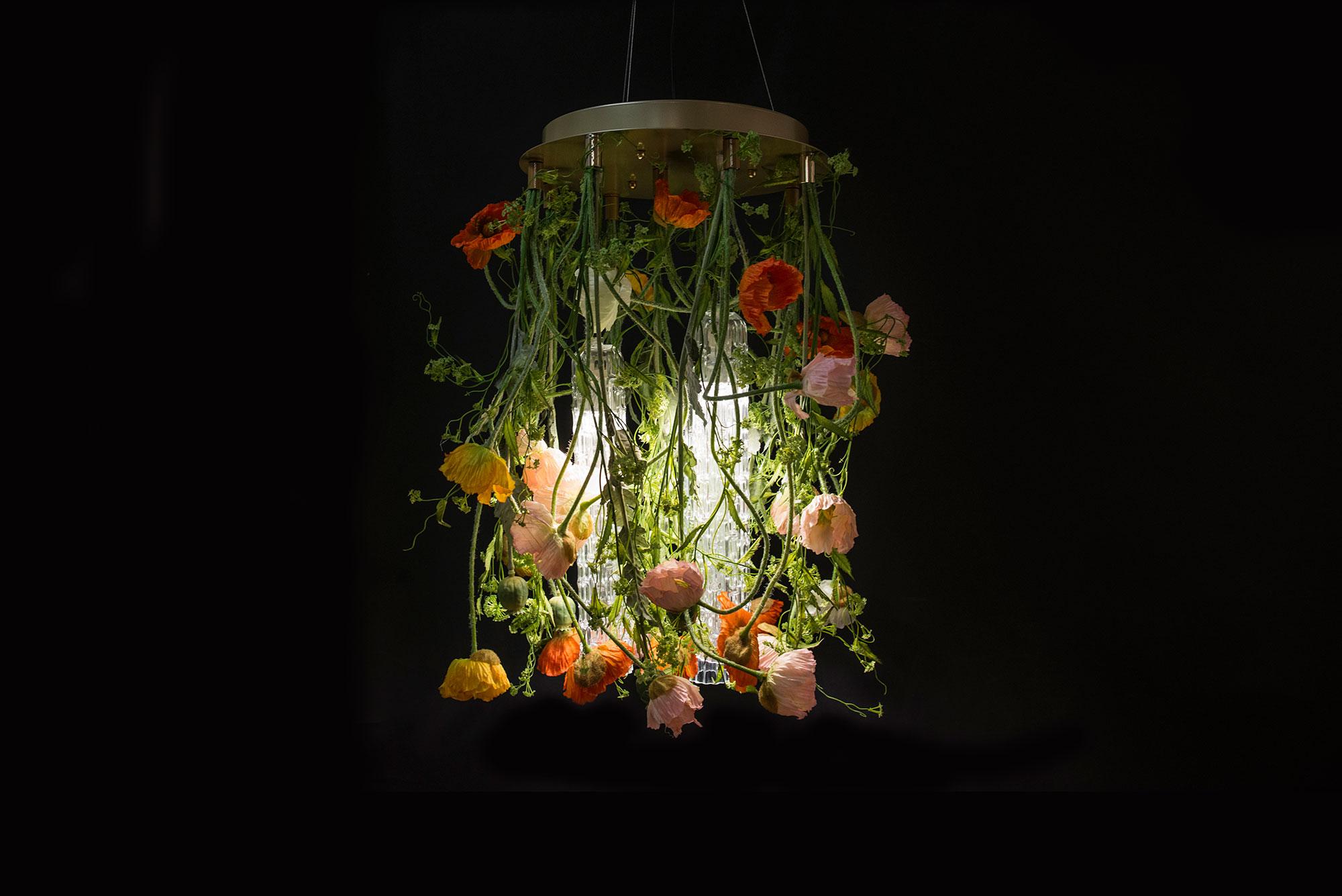 Flower Power ist eine Ode an den Frühling, ein bezauberndes Erwachen der Natur mit leuchtenden Farben und zarten Nuancen.
Flower Power ist ein Triumph der Blumen, der einzigartige und bezaubernde Umgebungen auf eine wirklich originelle Weise