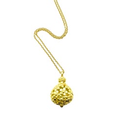 Flower Power Shower 18K Green Gold Openwork Pendant in Mini Bottle Shape