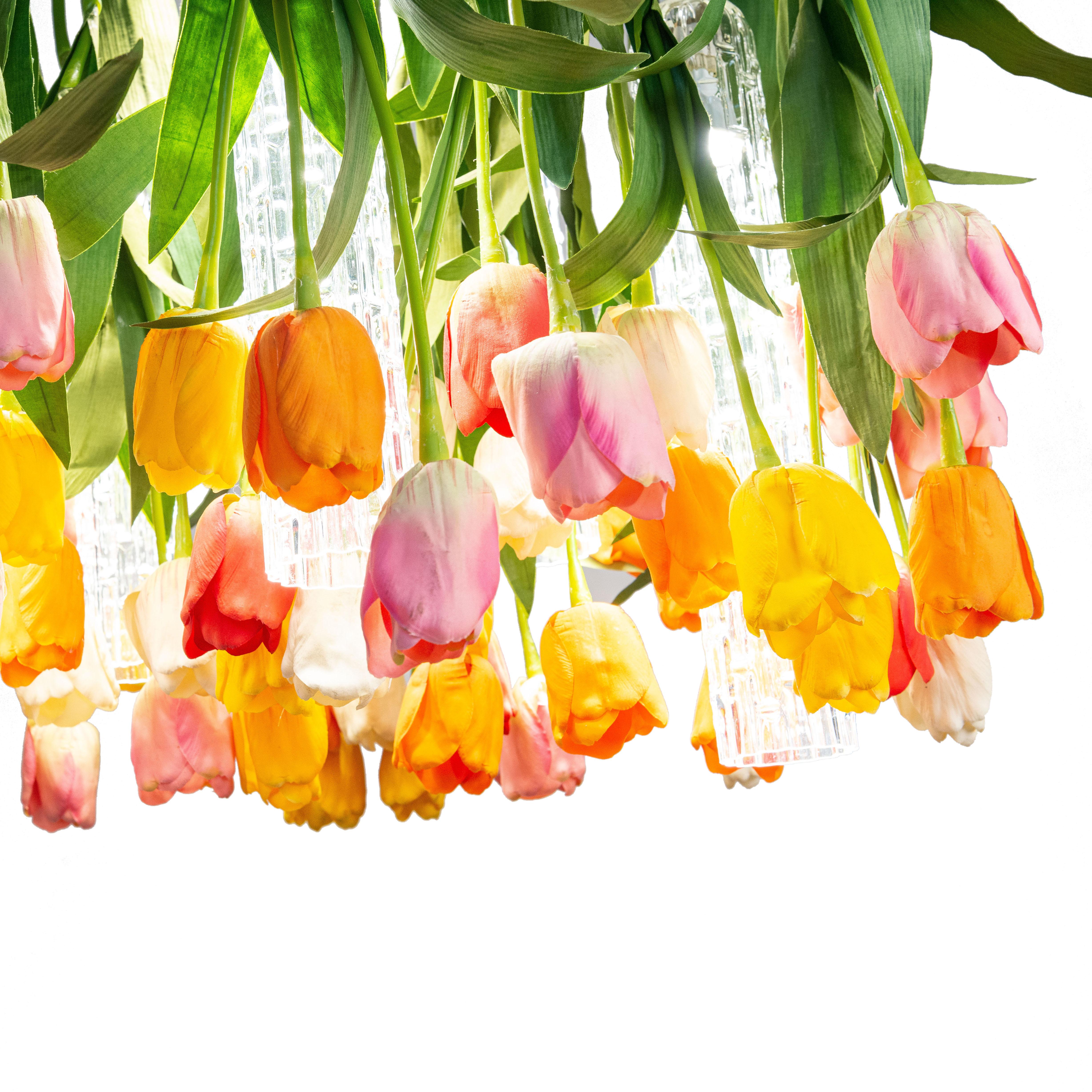 Moderno Lampadario rotondo grande Flower Power Tulip, Italia in vendita