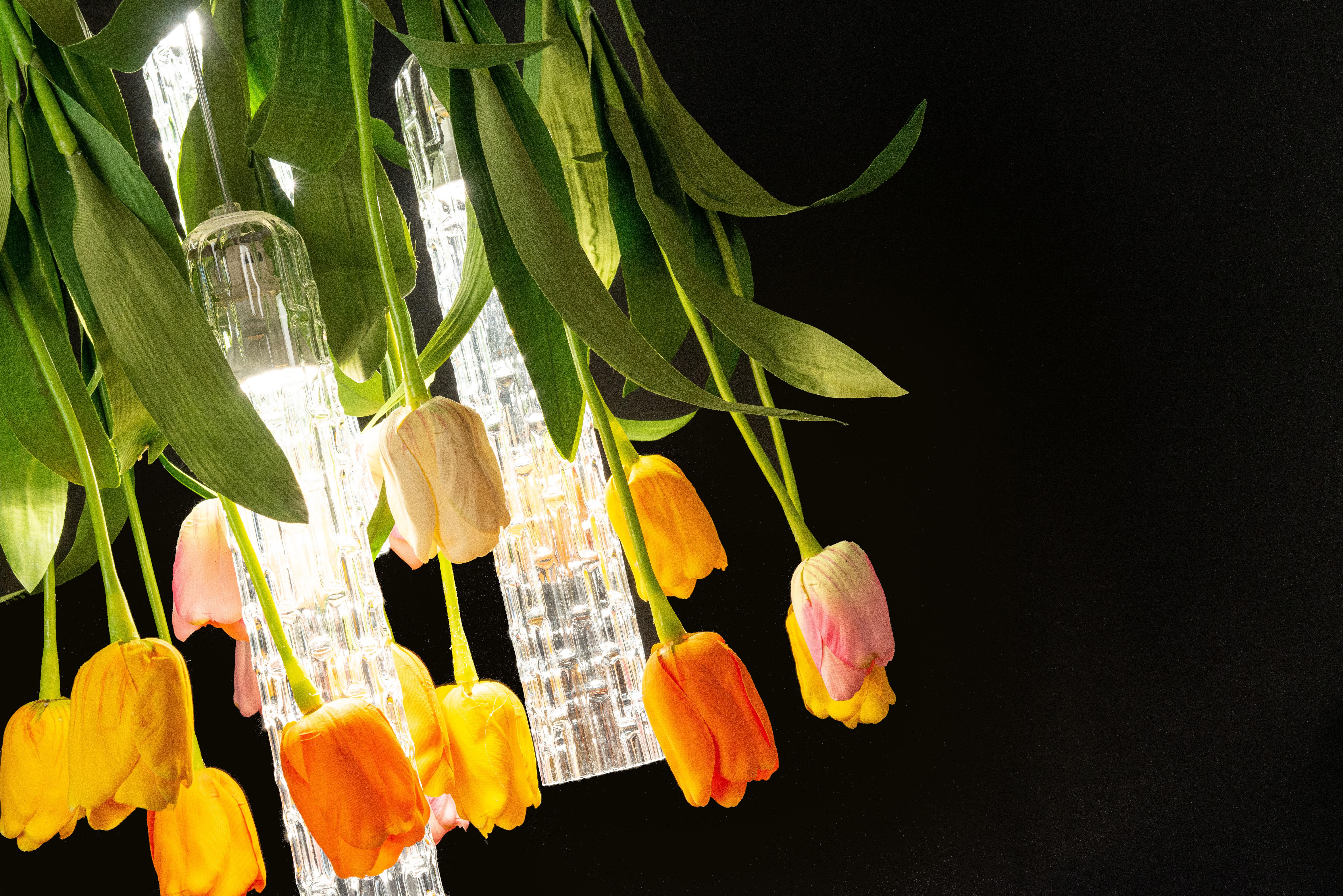 italien Petit lustre rond Flower Power Tulip, Italie en vente