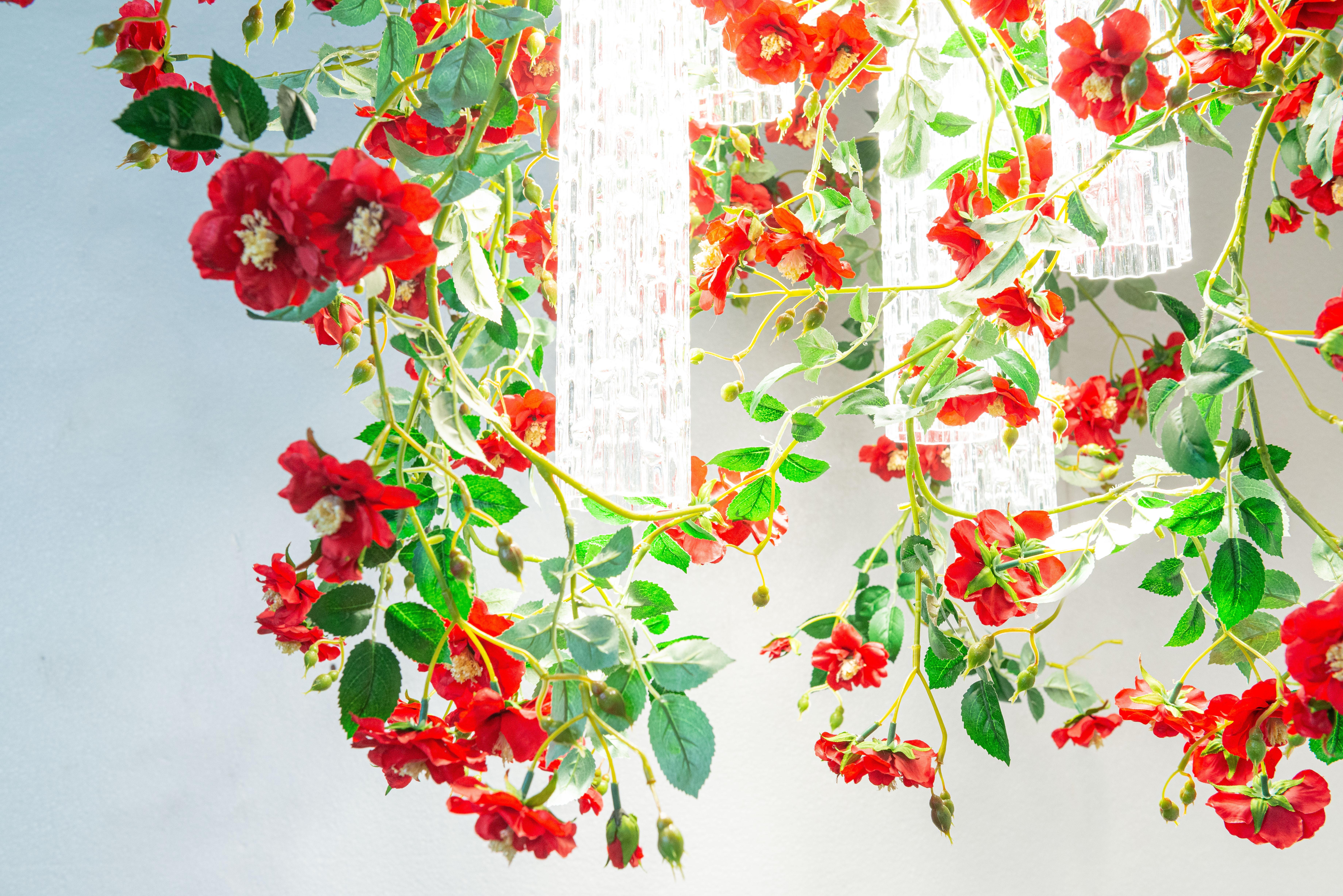 Moderne Lustre carré Flower Power en roses rouges sauvages, Venise, Italie en vente